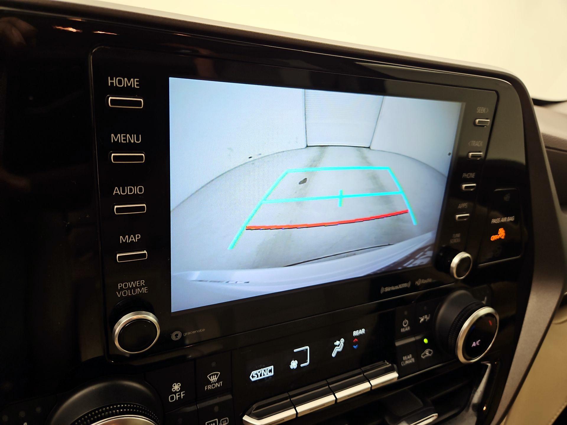 Thumbnail: 2022 Toyota Highlander - 15