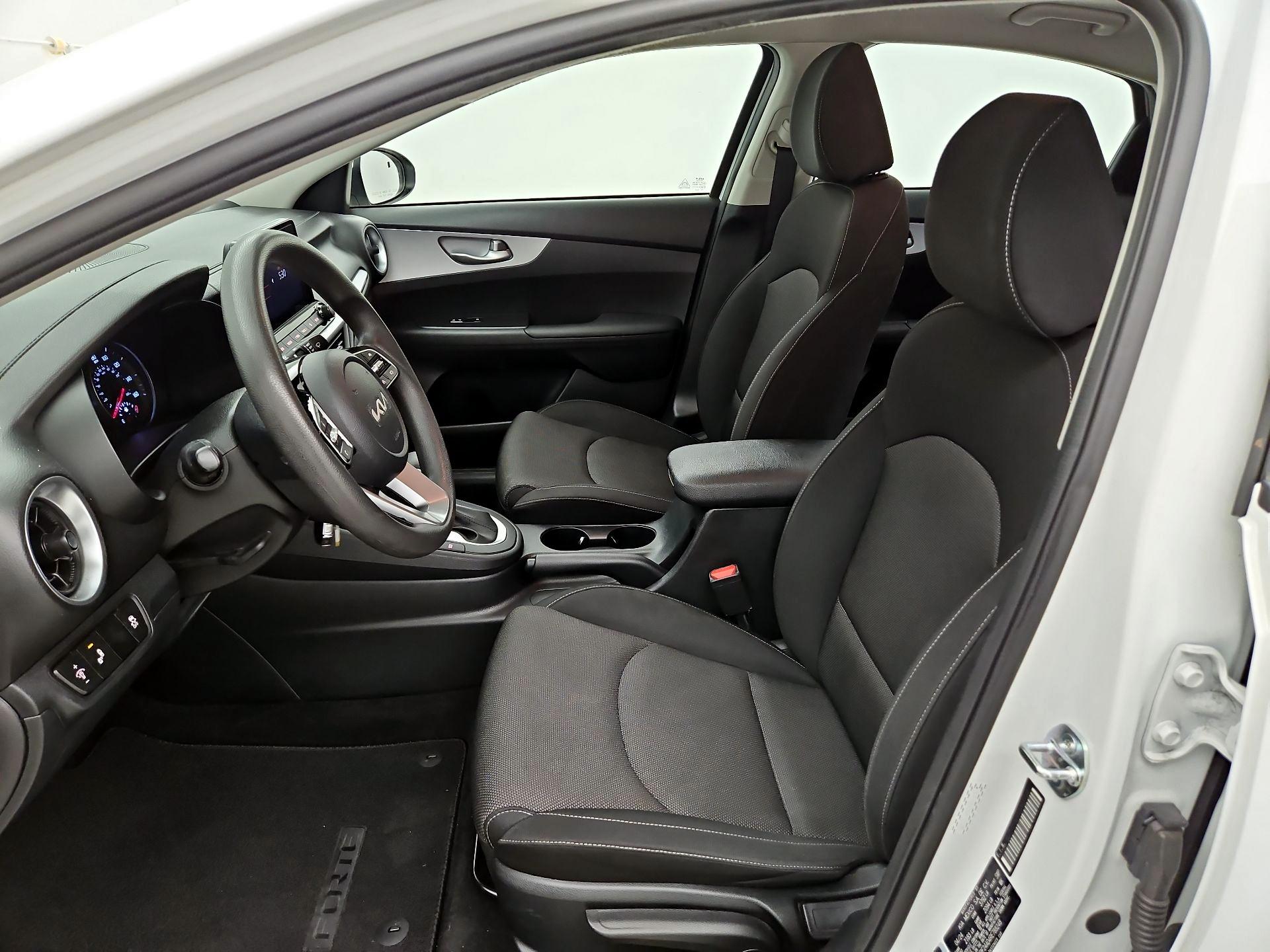 Thumbnail: 2024 Kia Forte - 11