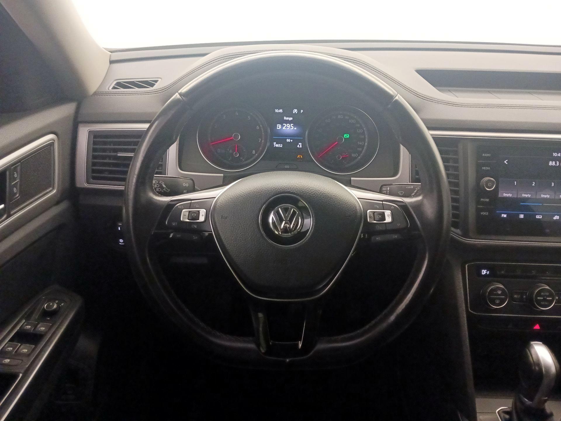 Thumbnail: 2018 Volkswagen Atlas - 10