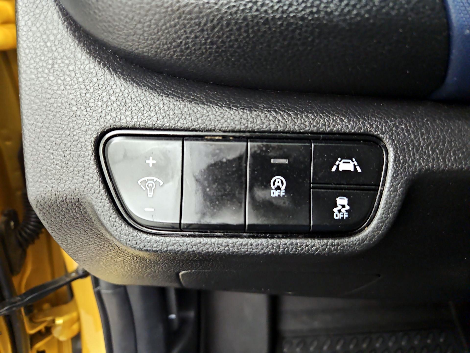 Thumbnail: 2022 Kia Seltos - 13