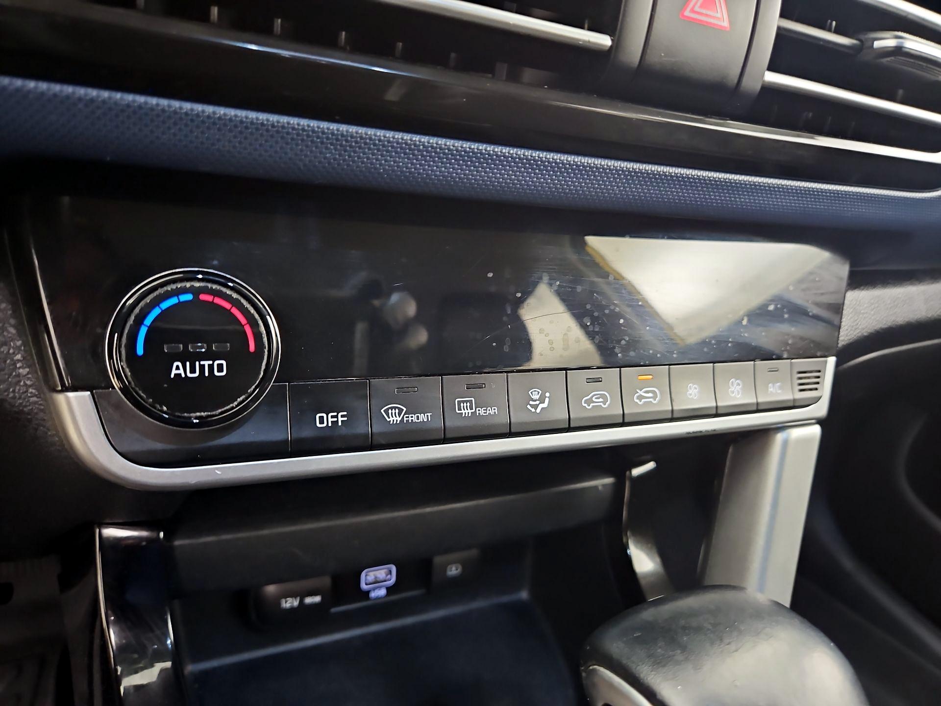 Thumbnail: 2022 Kia Seltos - 17