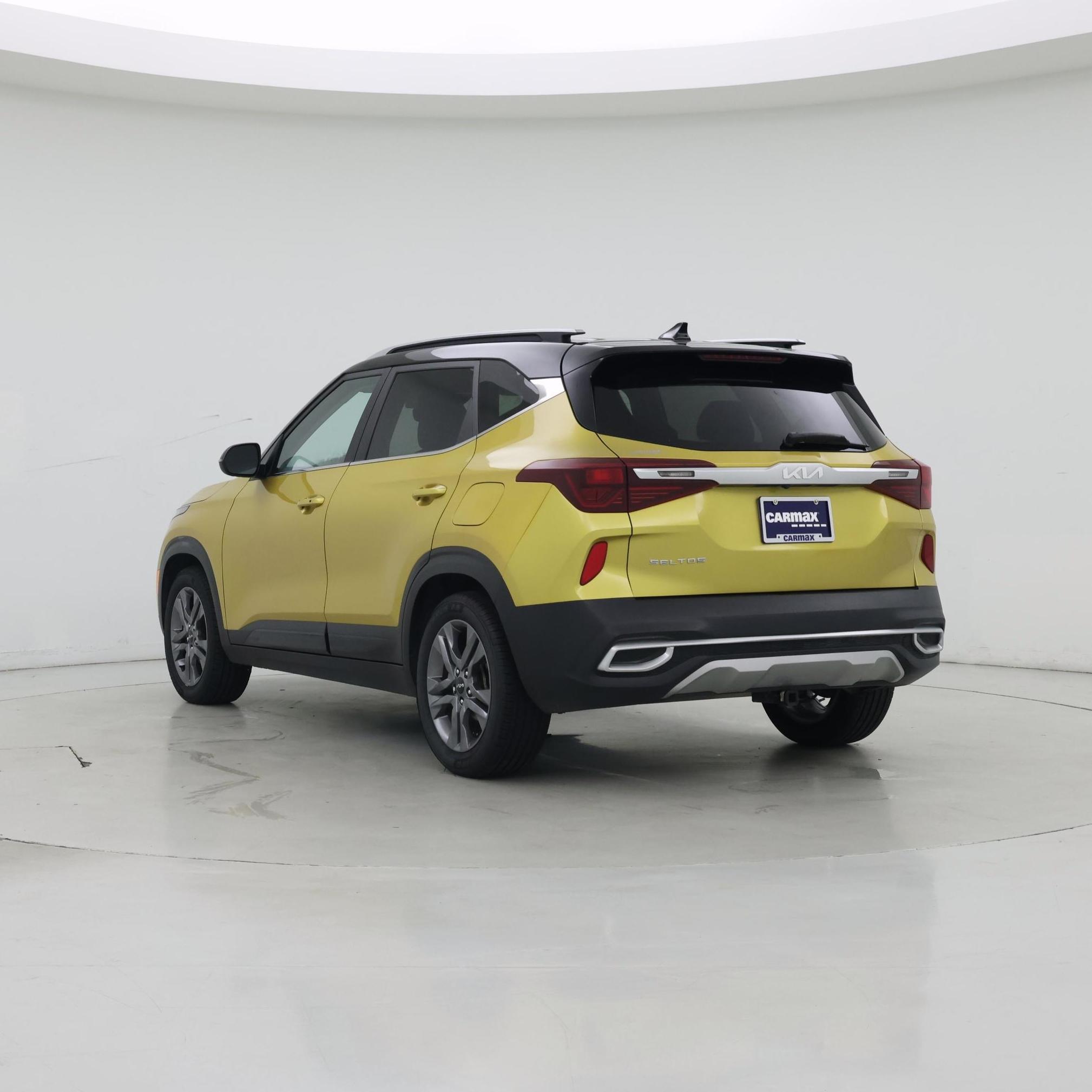 Thumbnail: 2022 Kia Seltos - 2