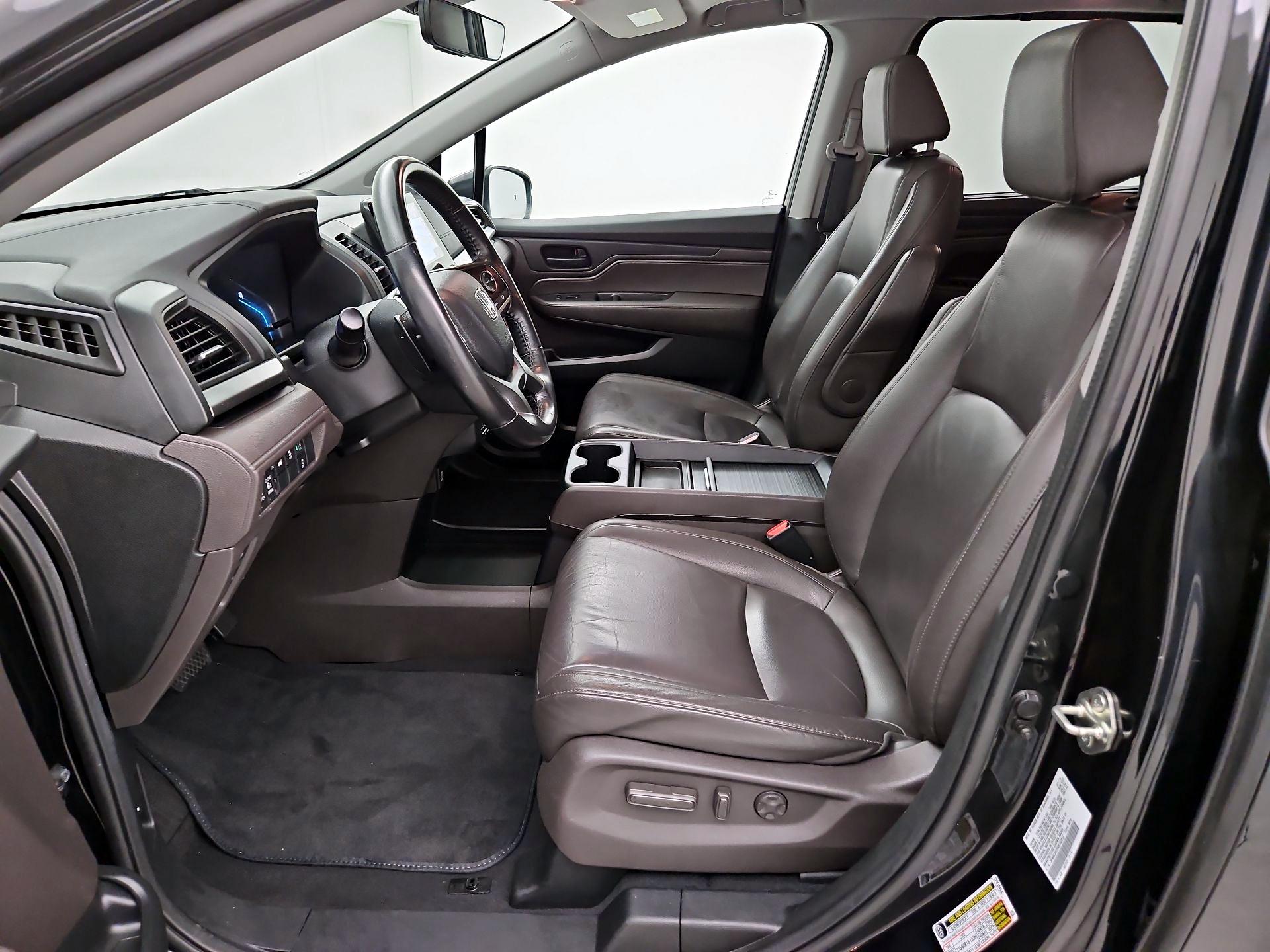 Thumbnail: 2019 Honda Odyssey - 11