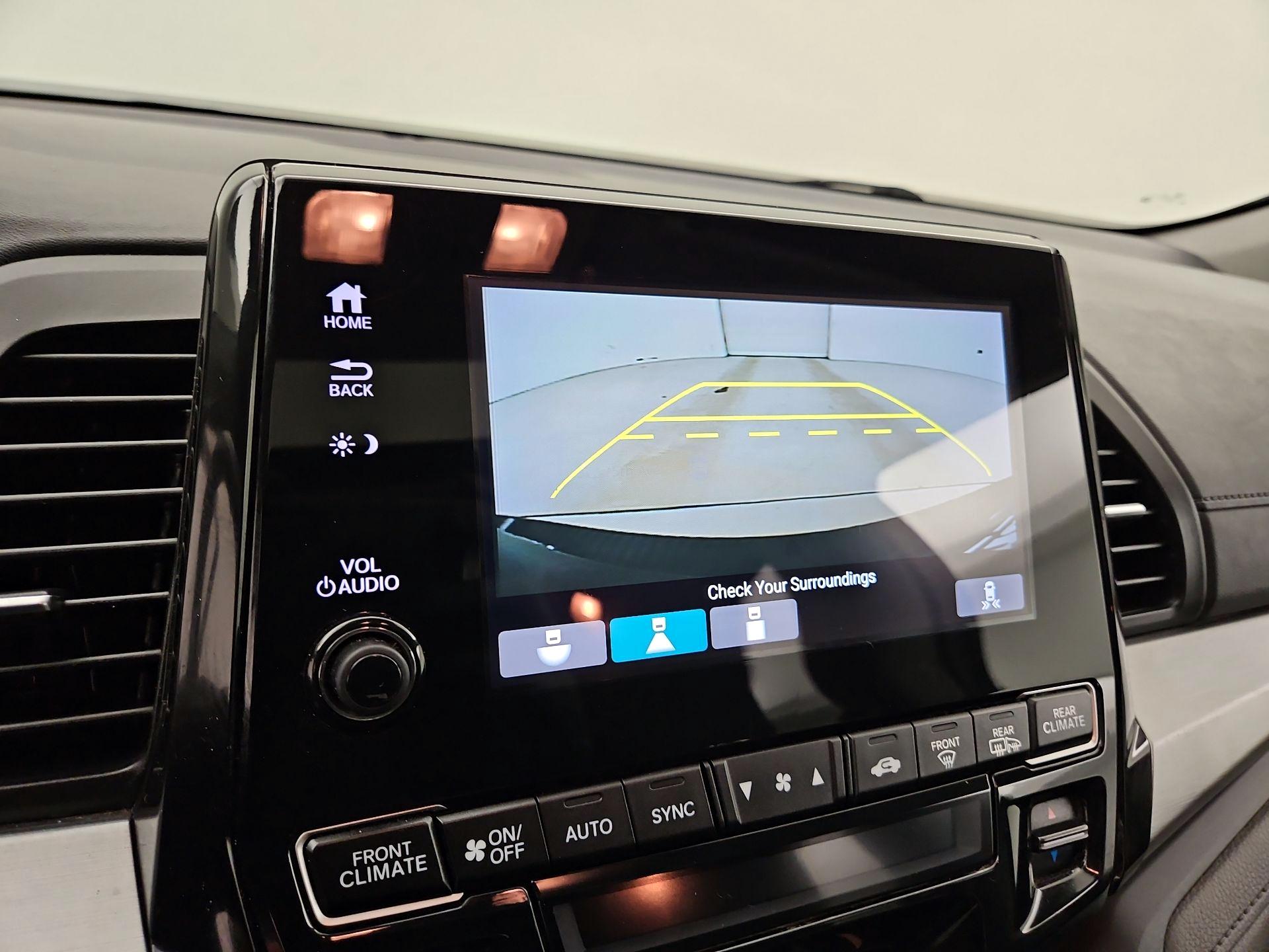 Thumbnail: 2019 Honda Odyssey - 15