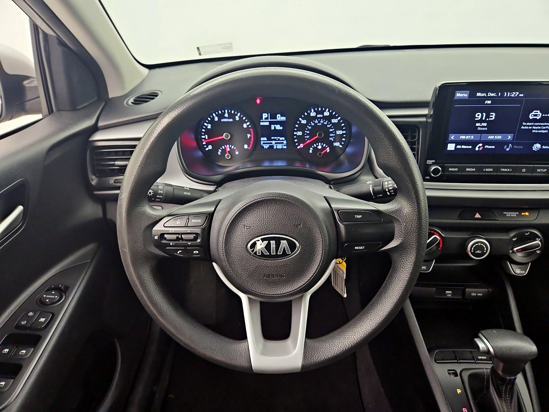 Thumbnail: 2021 Kia Rio - 10