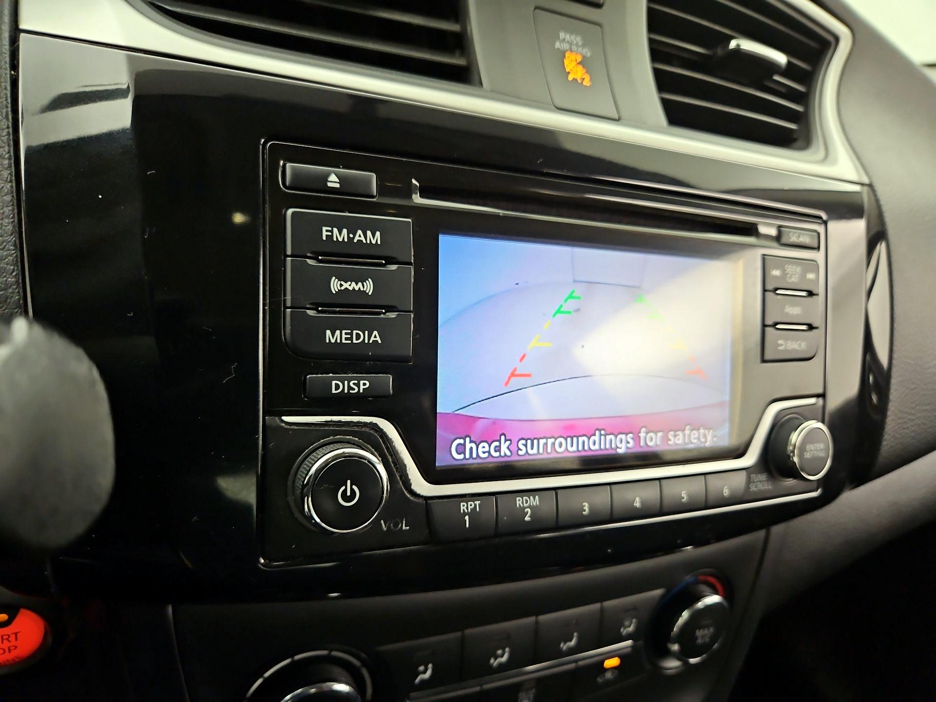 Thumbnail: 2016 Nissan Sentra - 14