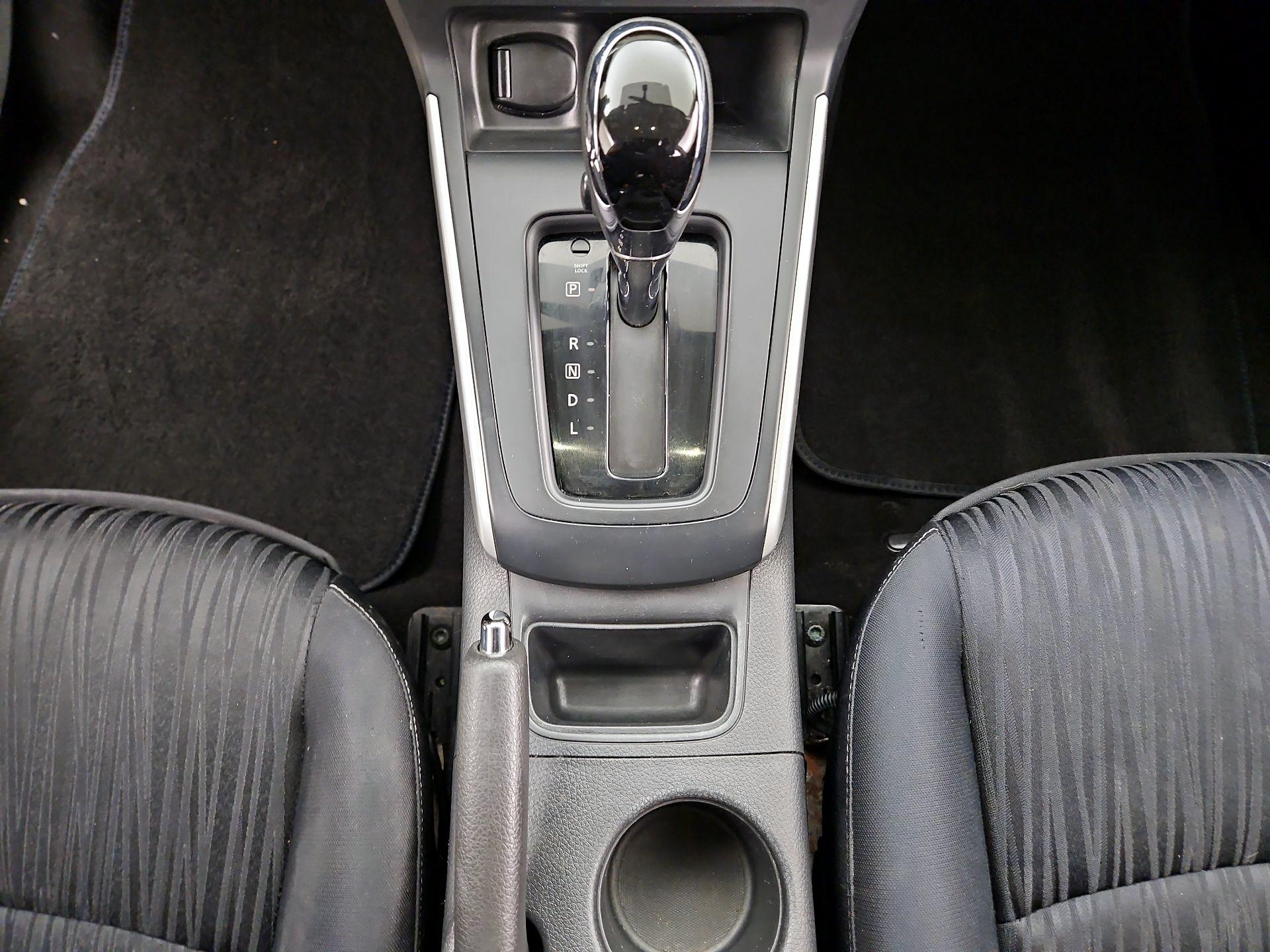 Thumbnail: 2016 Nissan Sentra - 17