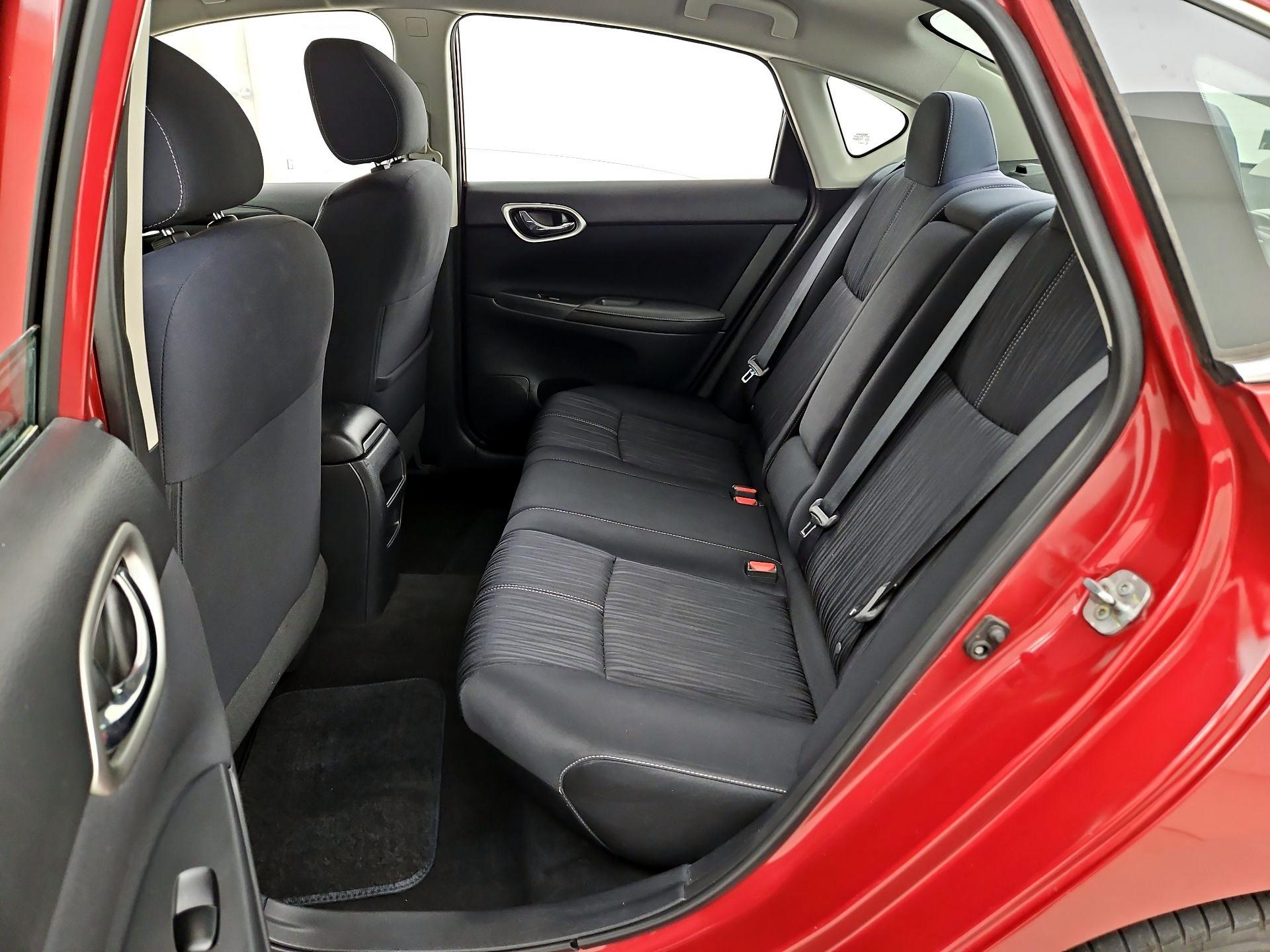 Thumbnail: 2016 Nissan Sentra - 19