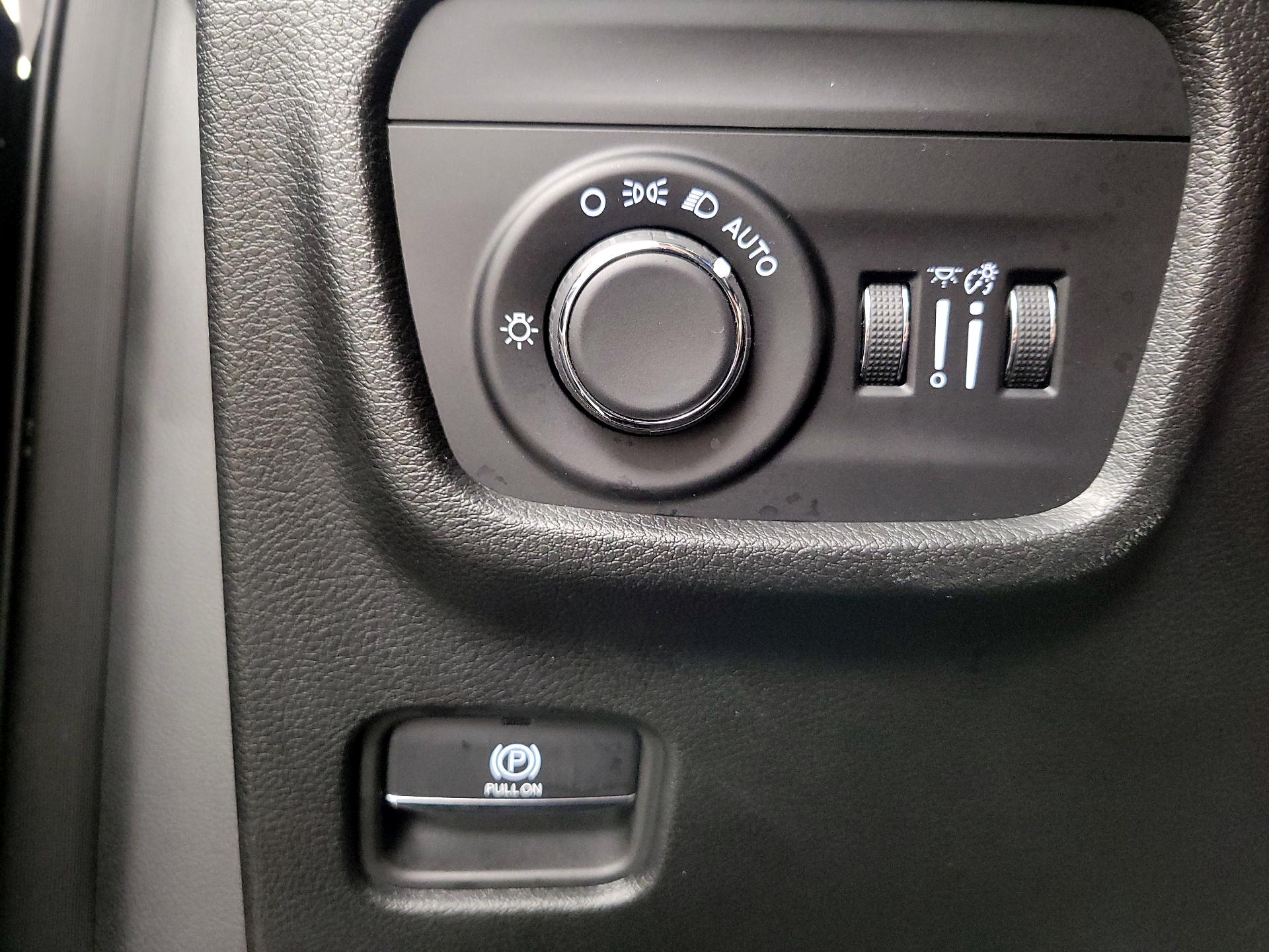 Thumbnail: 2023 Jeep Grand Cherokee - 13