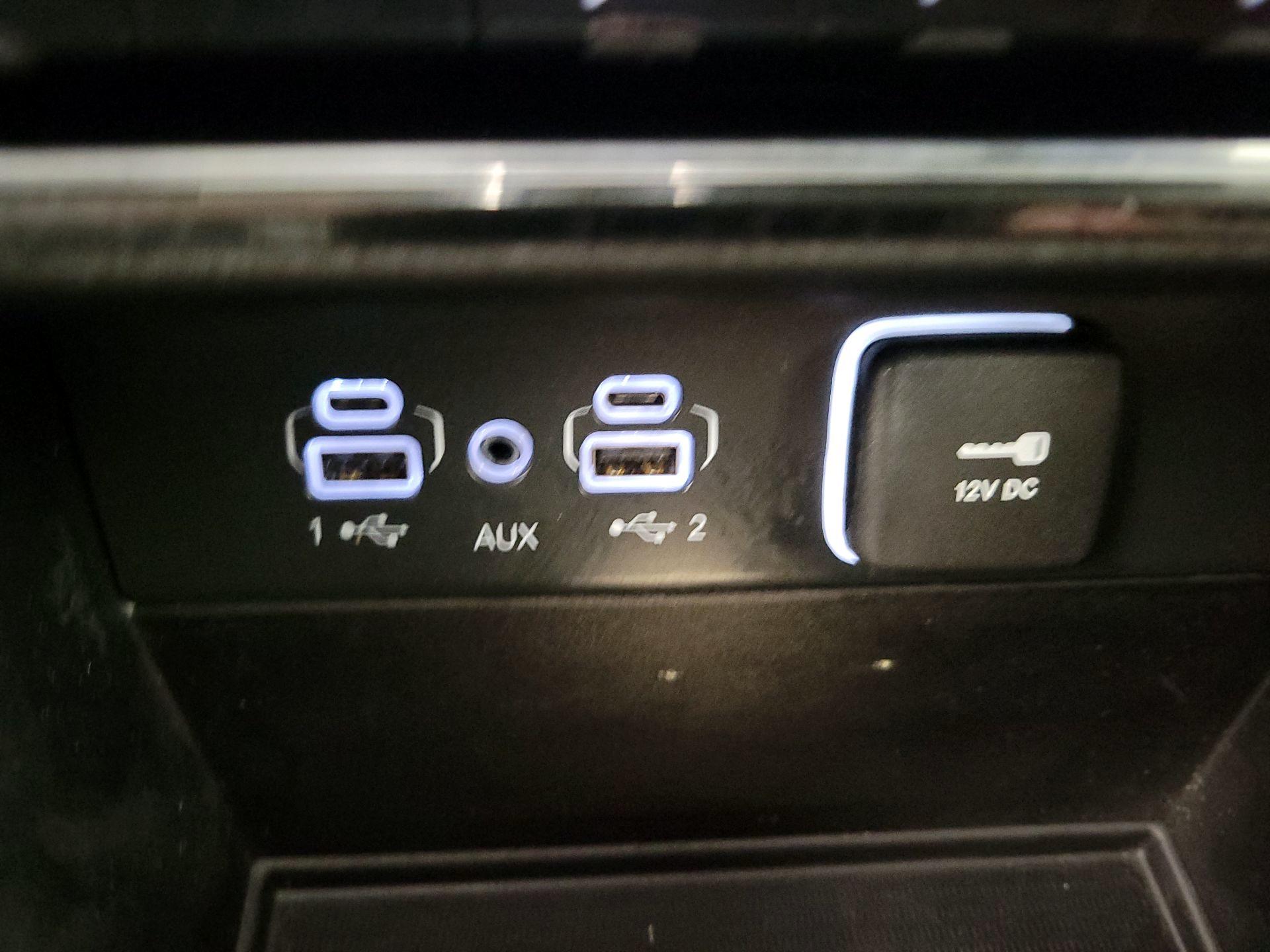 Thumbnail: 2023 Jeep Grand Cherokee - 18