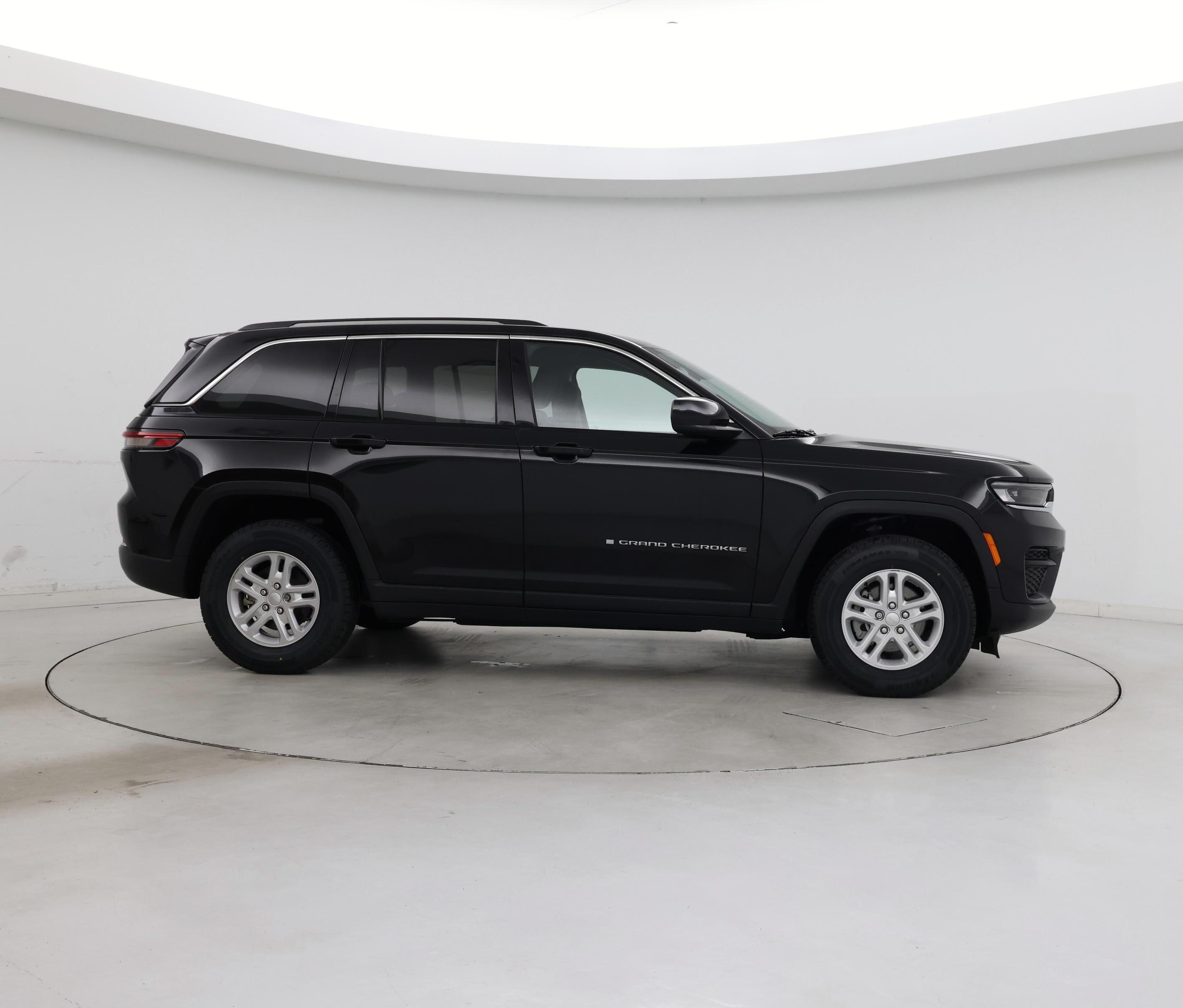 Thumbnail: 2023 Jeep Grand Cherokee - 7