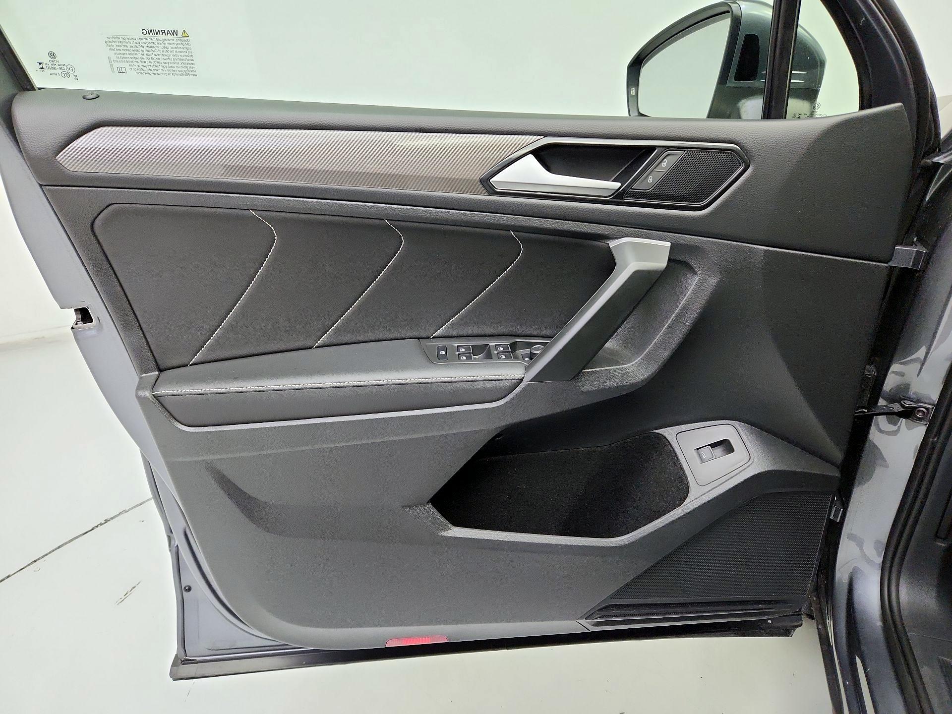 Thumbnail: 2024 Volkswagen Tiguan - 12