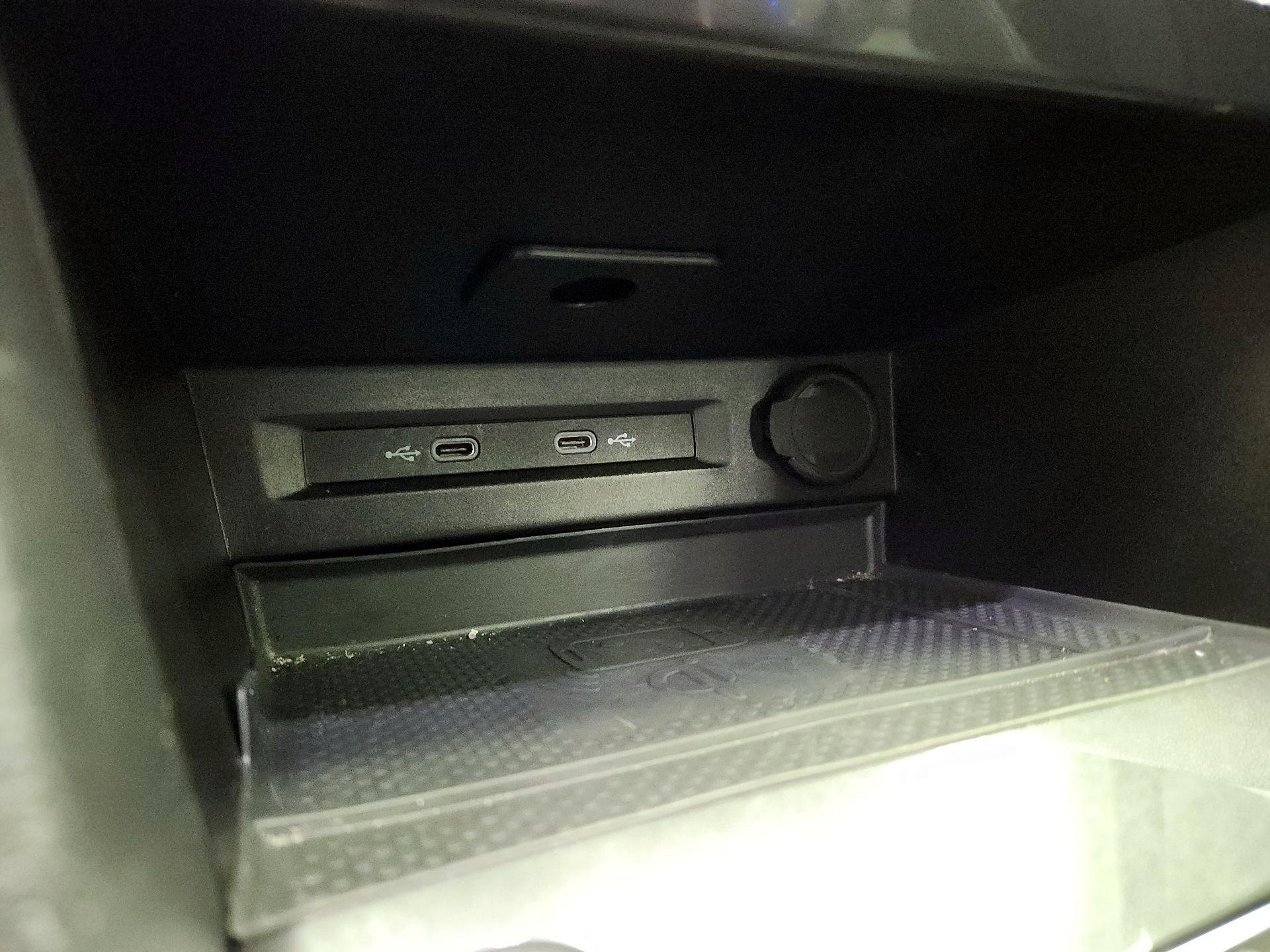 Thumbnail: 2024 Volkswagen Tiguan - 18