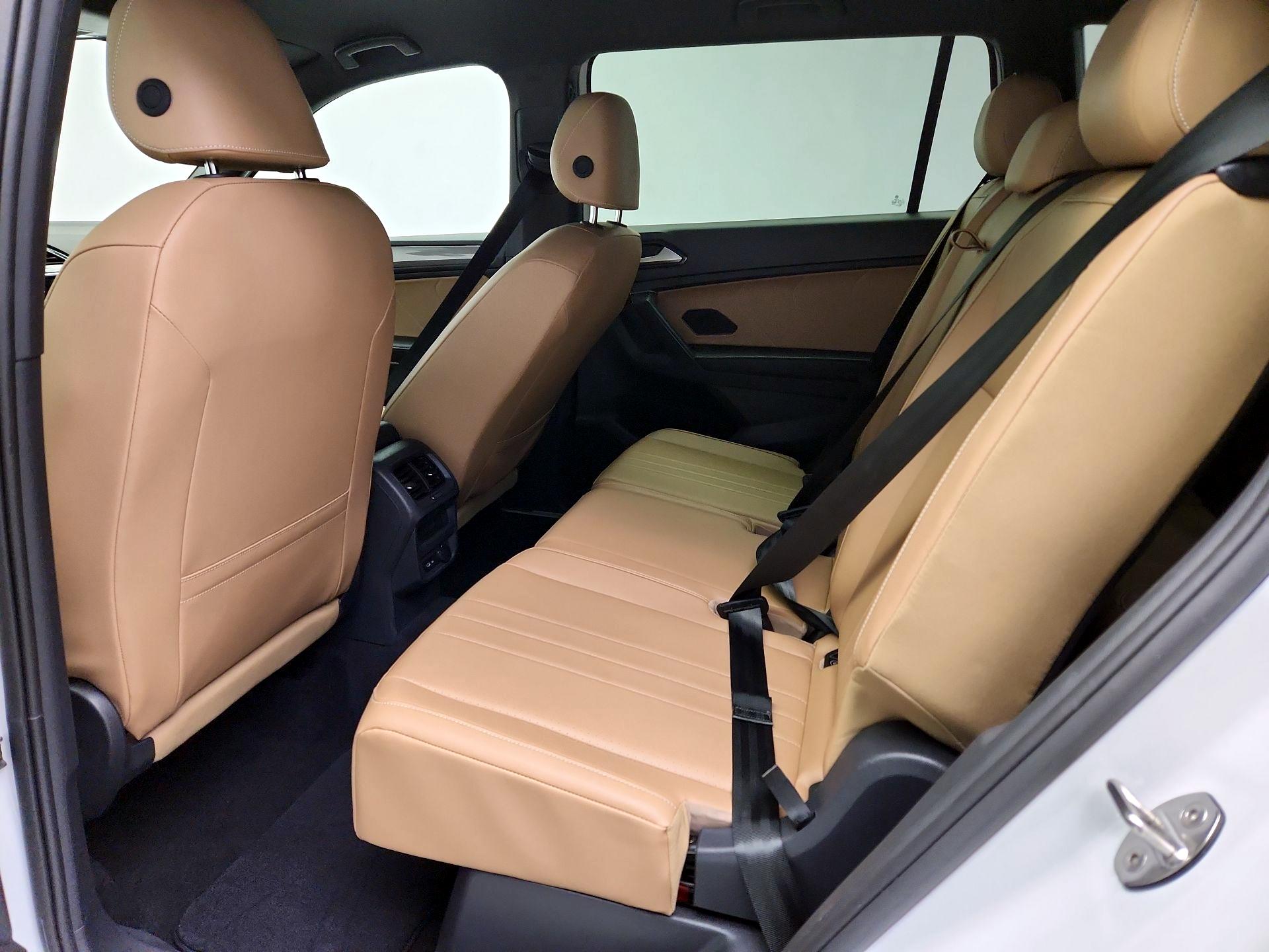 Thumbnail: 2024 Volkswagen Tiguan - 19