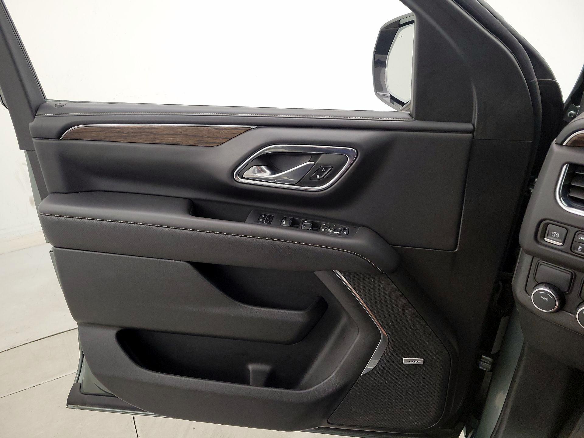 Thumbnail: 2023 Chevrolet Suburban - 12