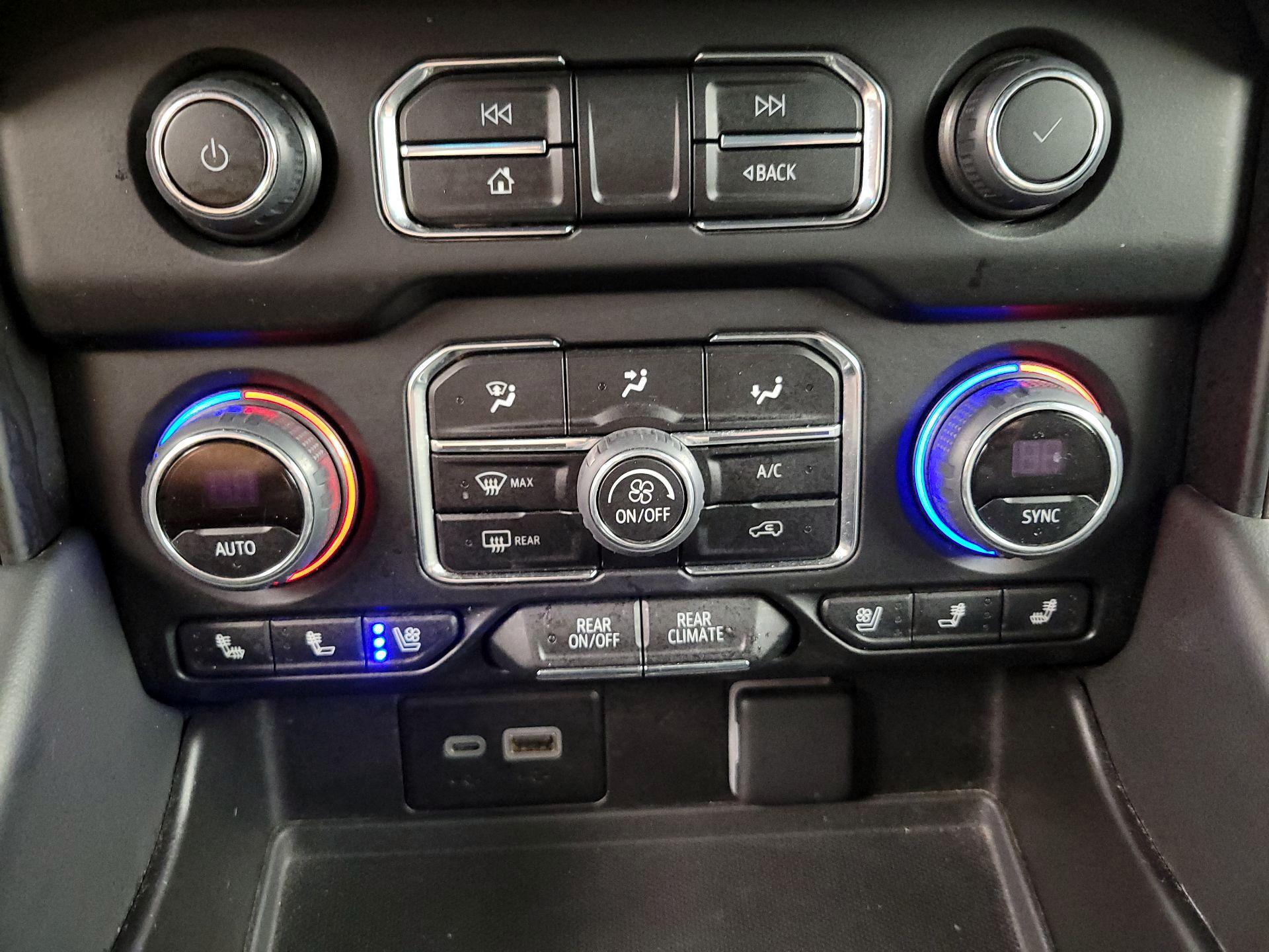 Thumbnail: 2023 Chevrolet Suburban - 16