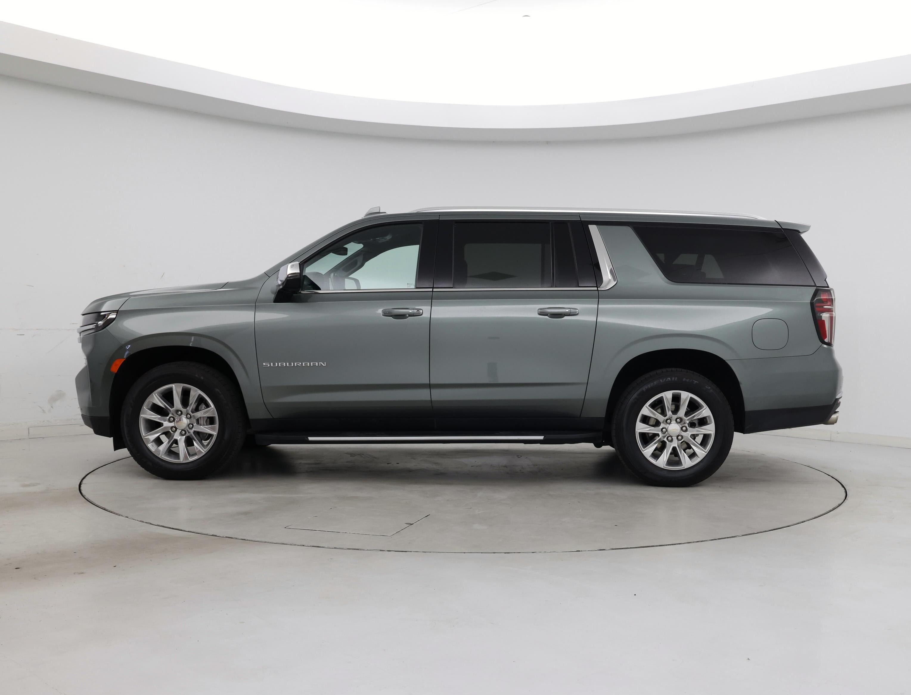 Thumbnail: 2023 Chevrolet Suburban - 3