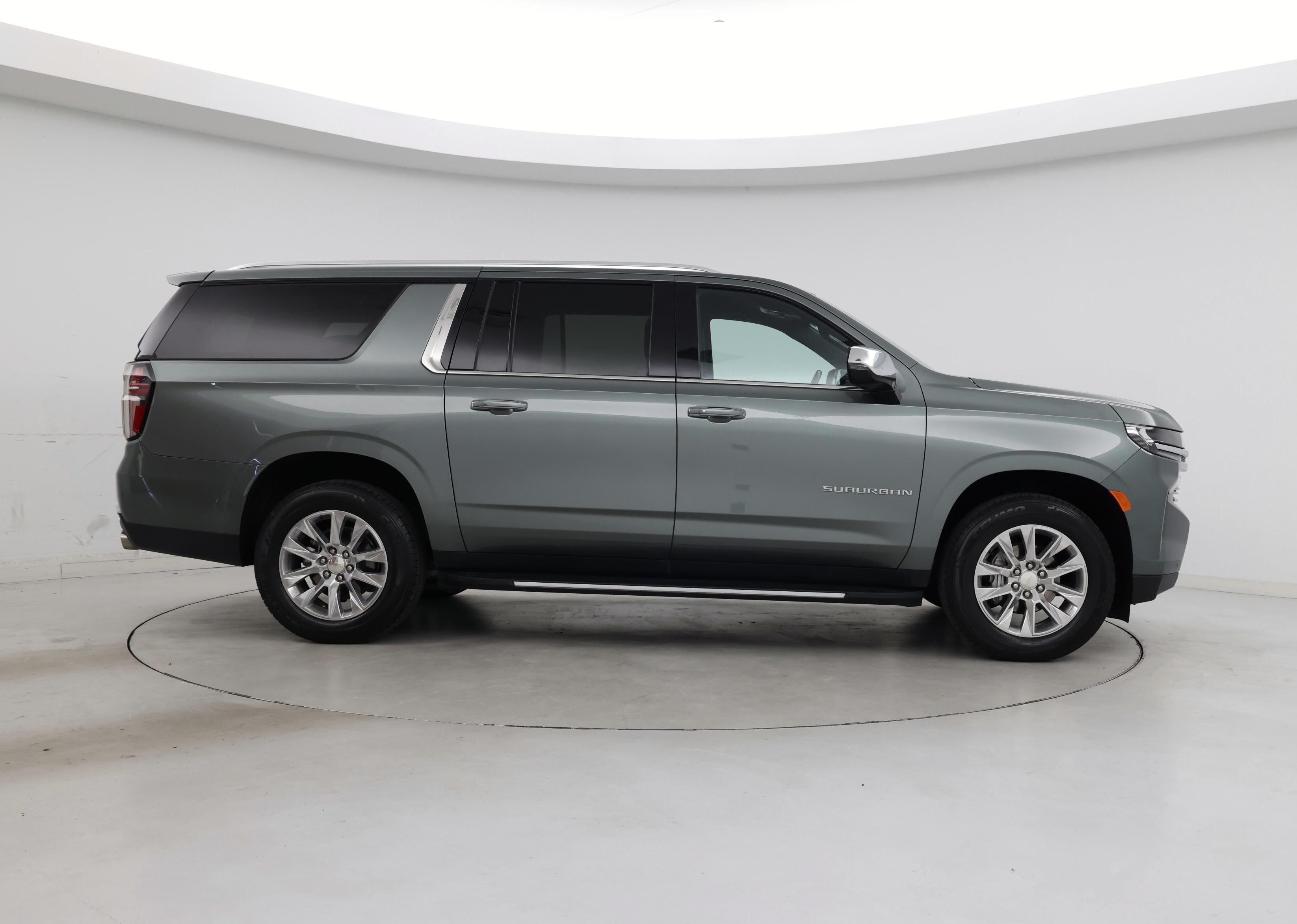 Thumbnail: 2023 Chevrolet Suburban - 7