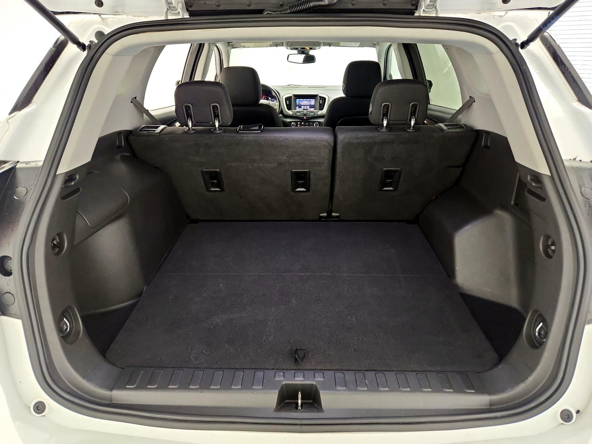 Thumbnail: 2020 GMC Terrain - 20