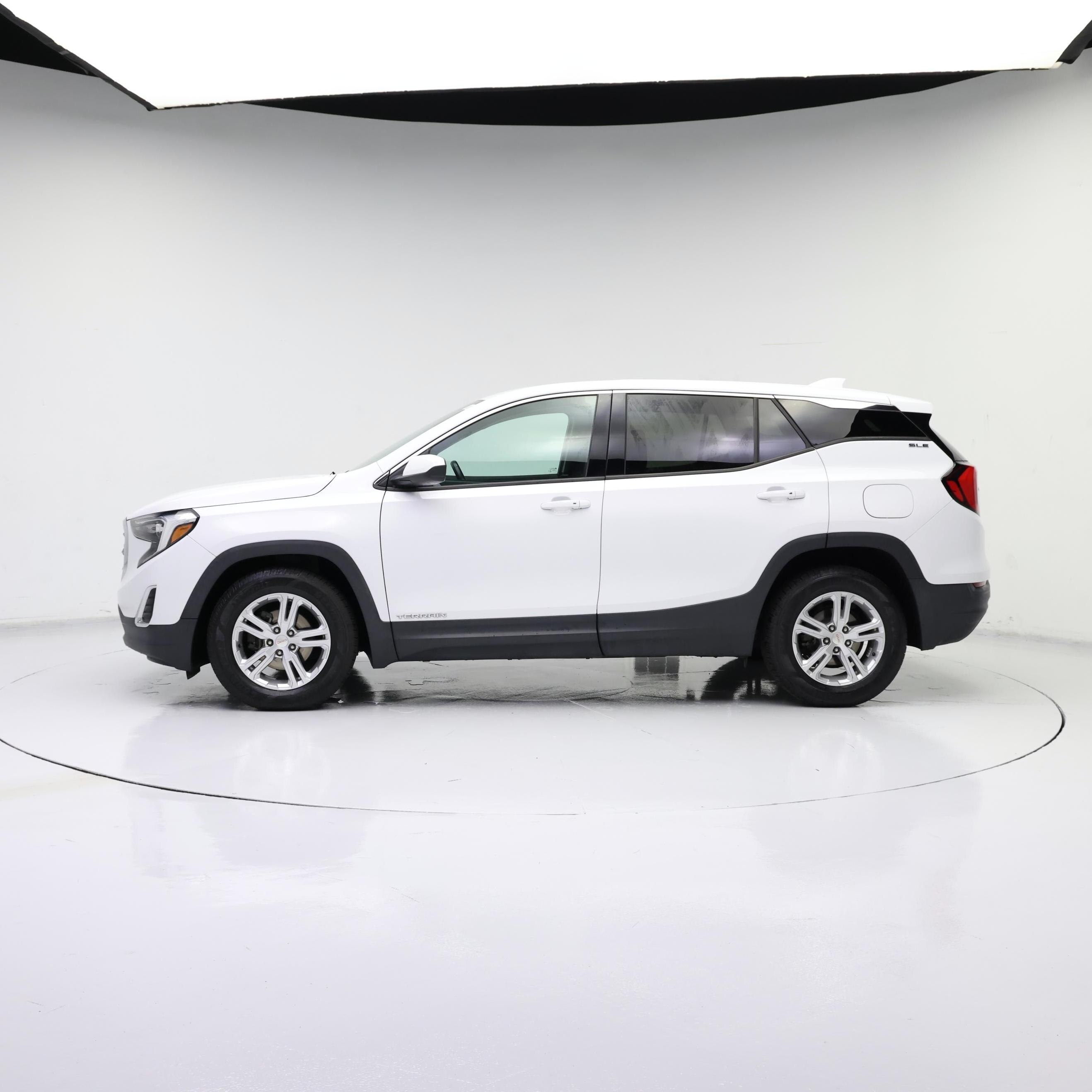 Thumbnail: 2020 GMC Terrain - 3