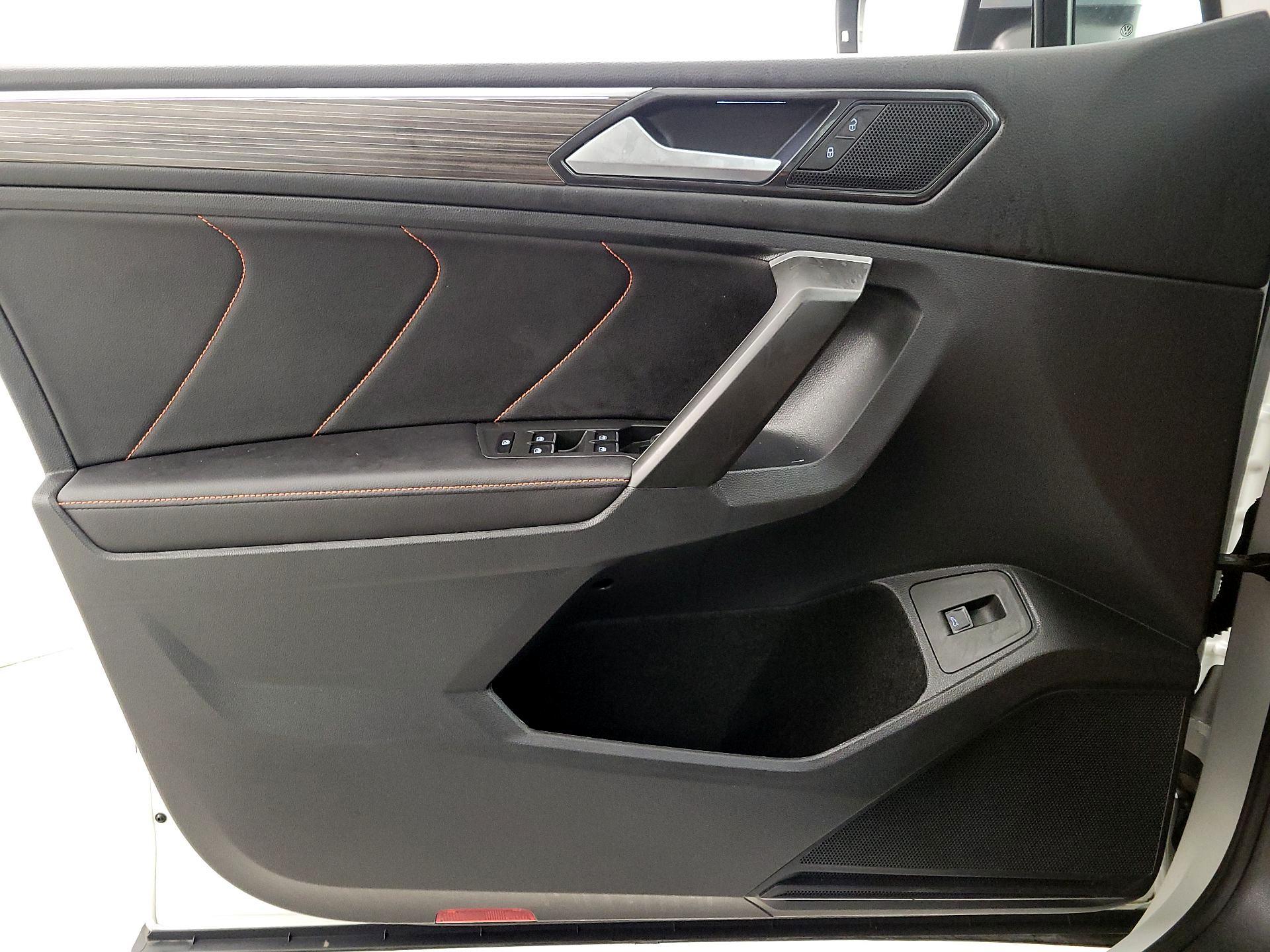 Thumbnail: 2024 Volkswagen Tiguan - 12