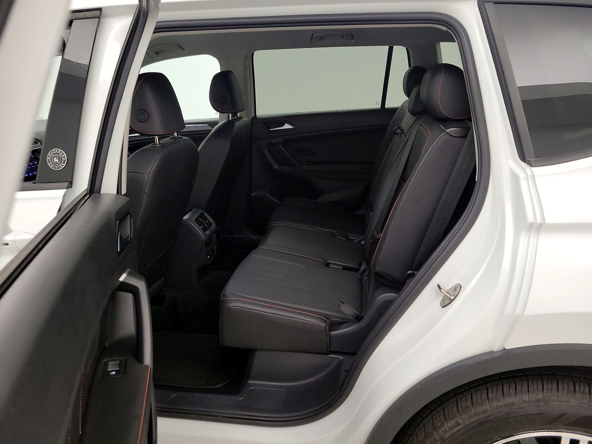 Thumbnail: 2024 Volkswagen Tiguan - 19