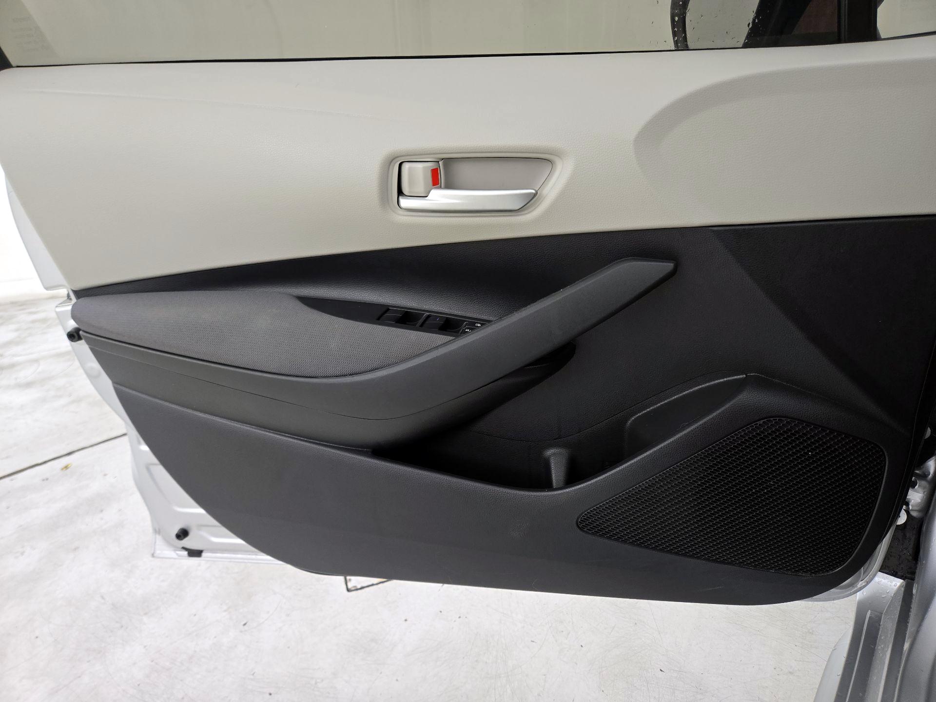 Thumbnail: 2021 Toyota Corolla - 12