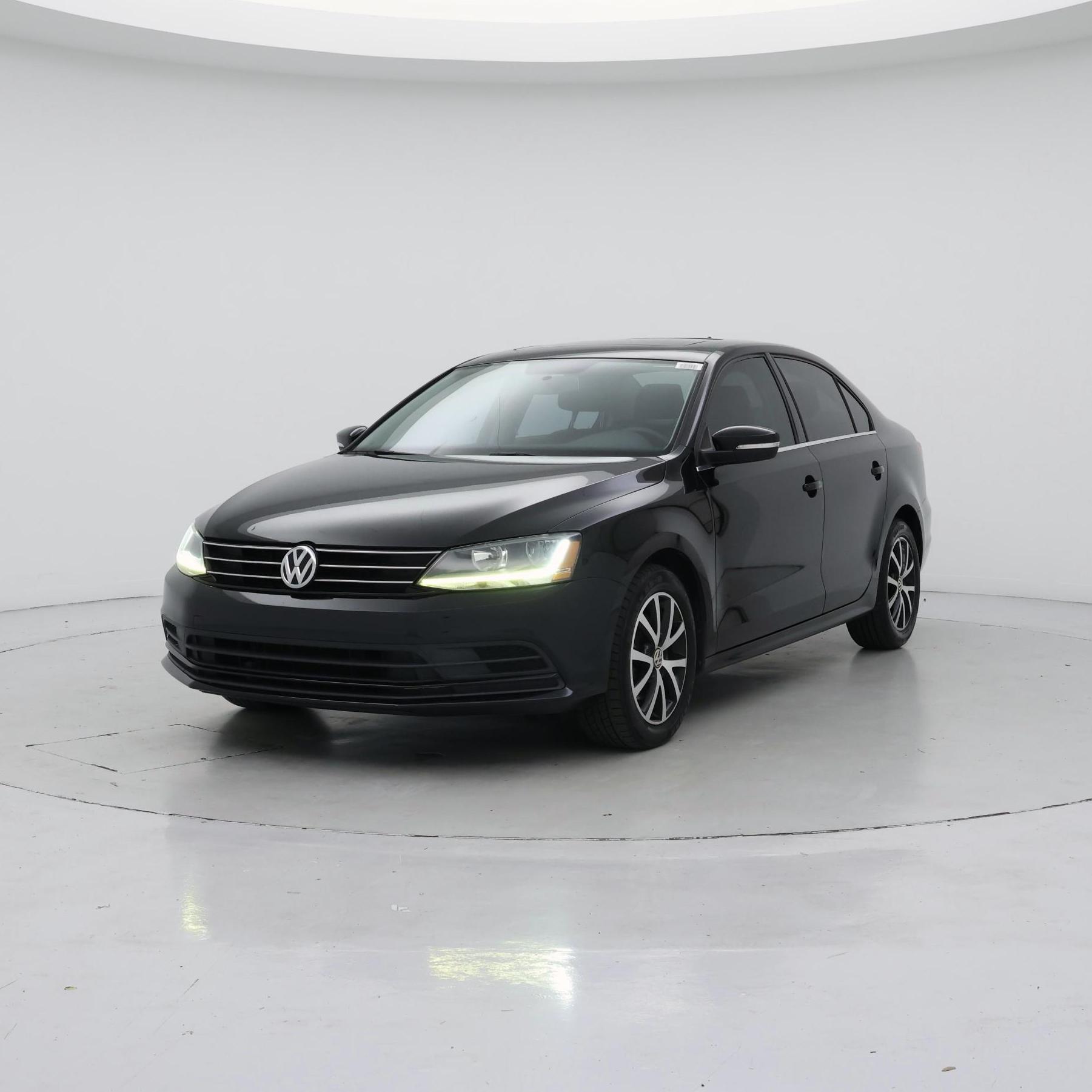 Thumbnail: 2017 Volkswagen Jetta - 4
