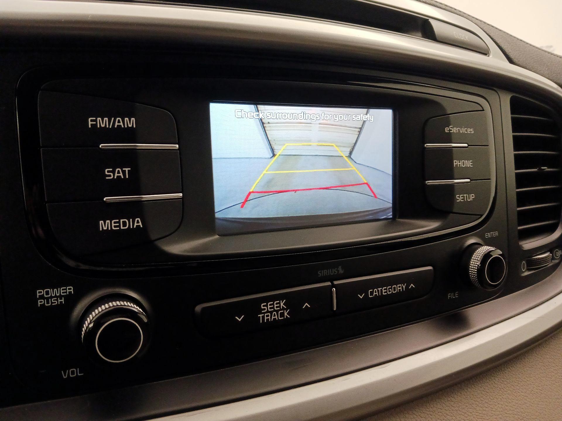 Thumbnail: 2016 Kia Sorento - 14