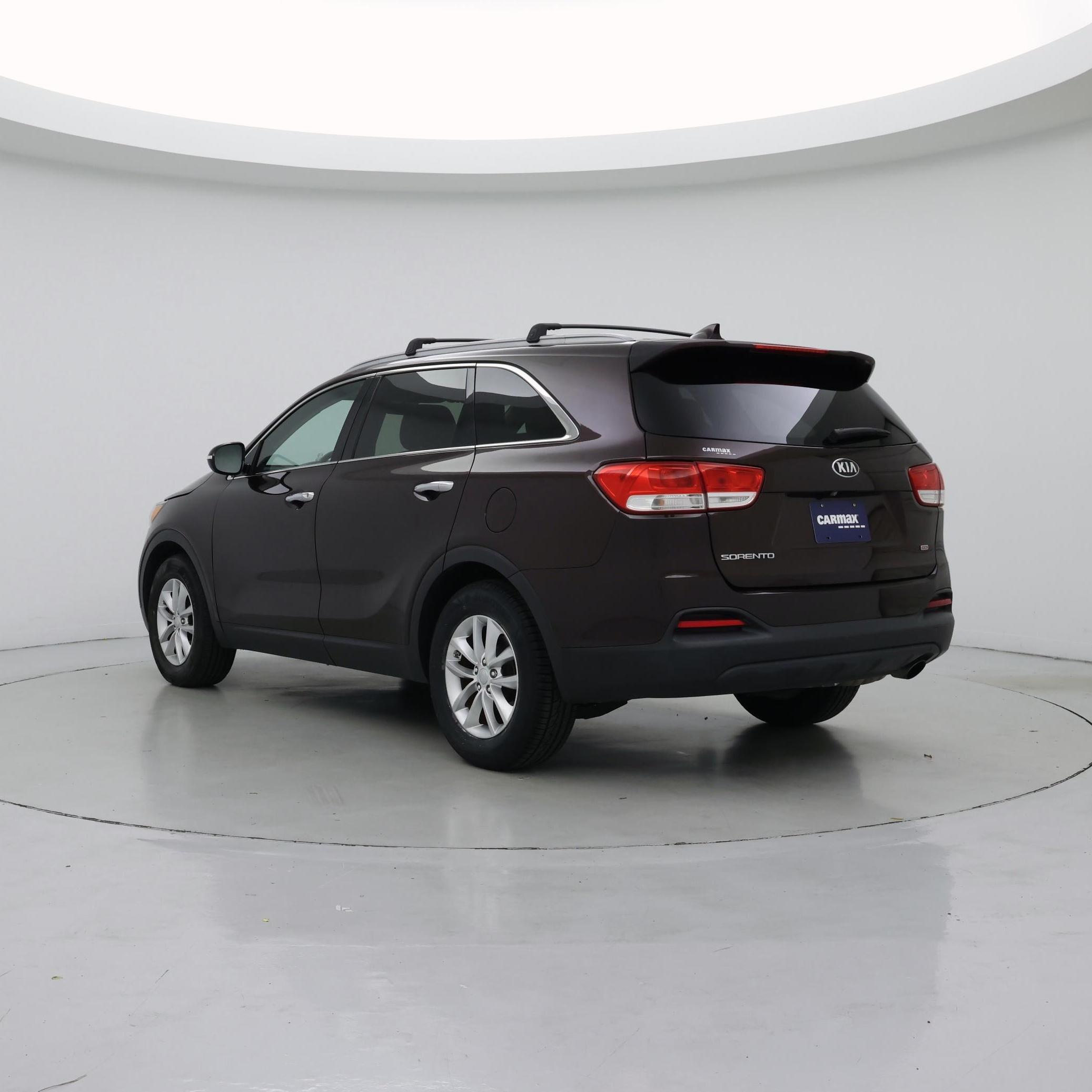 Thumbnail: 2016 Kia Sorento - 2