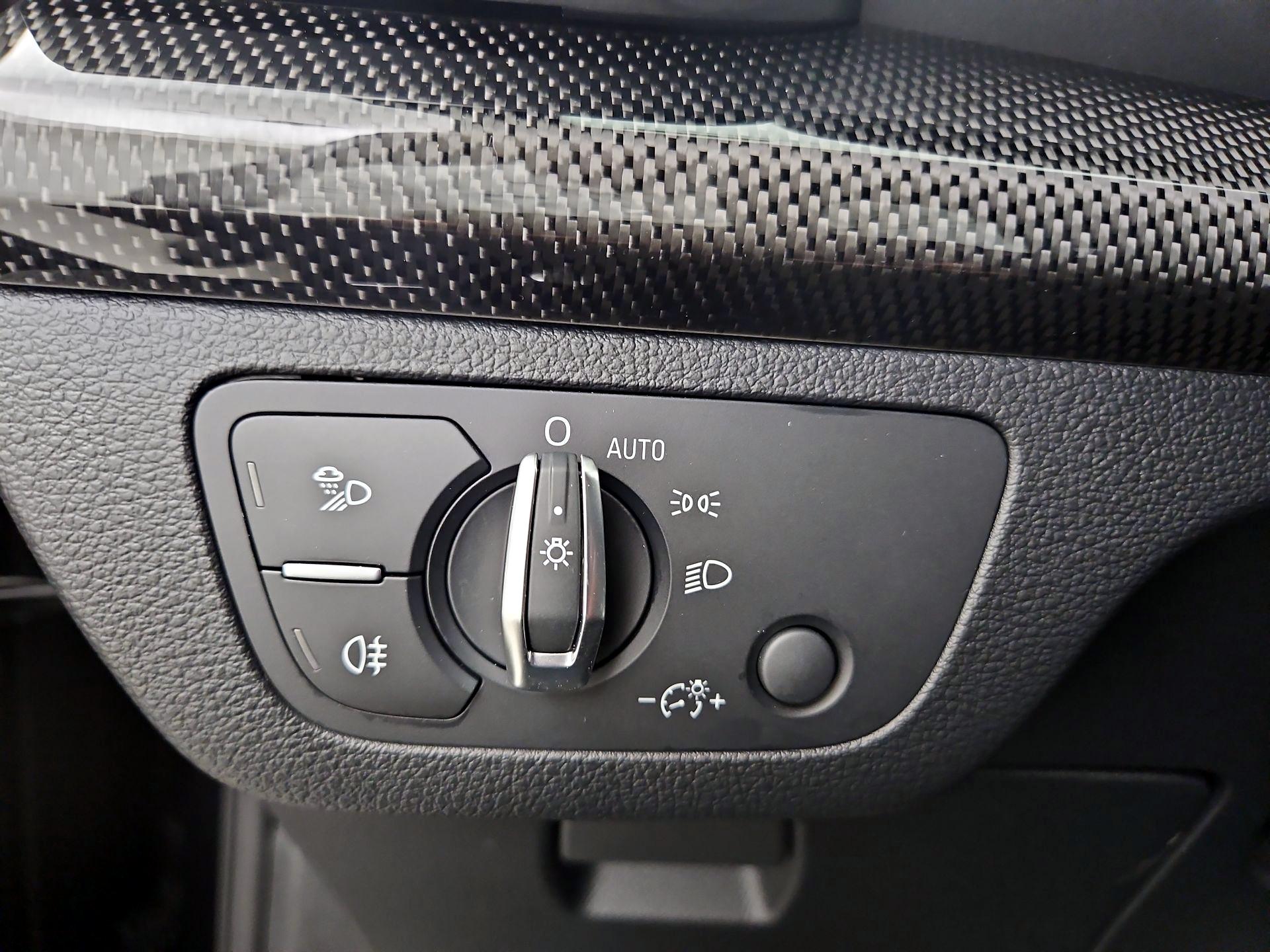 Thumbnail: 2023 Audi SQ5 - 13