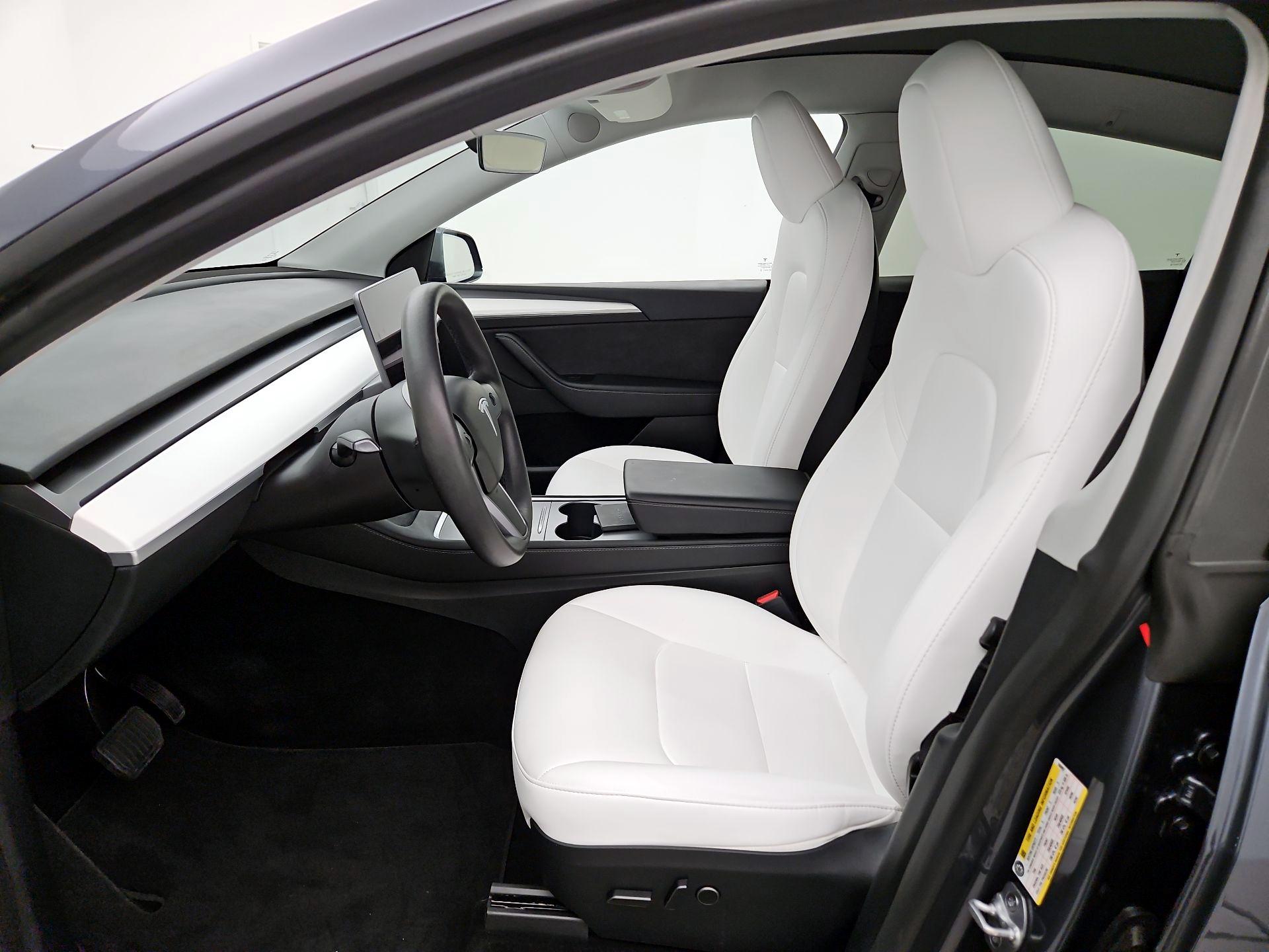 Thumbnail: 2023 Tesla Model Y - 11