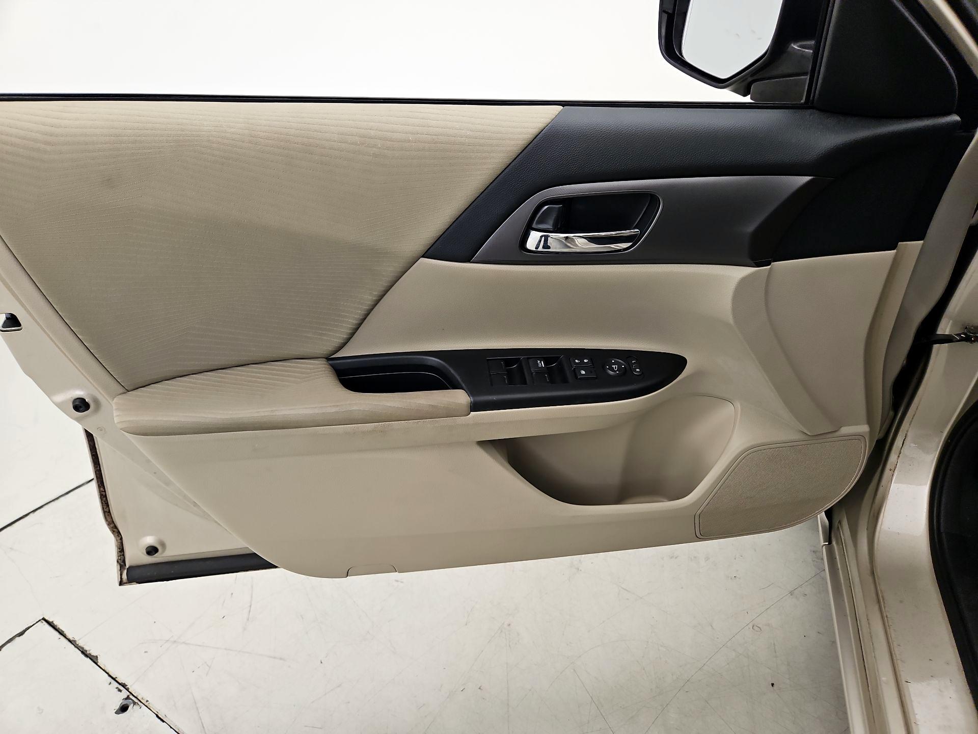 Thumbnail: 2014 Honda Accord - 12