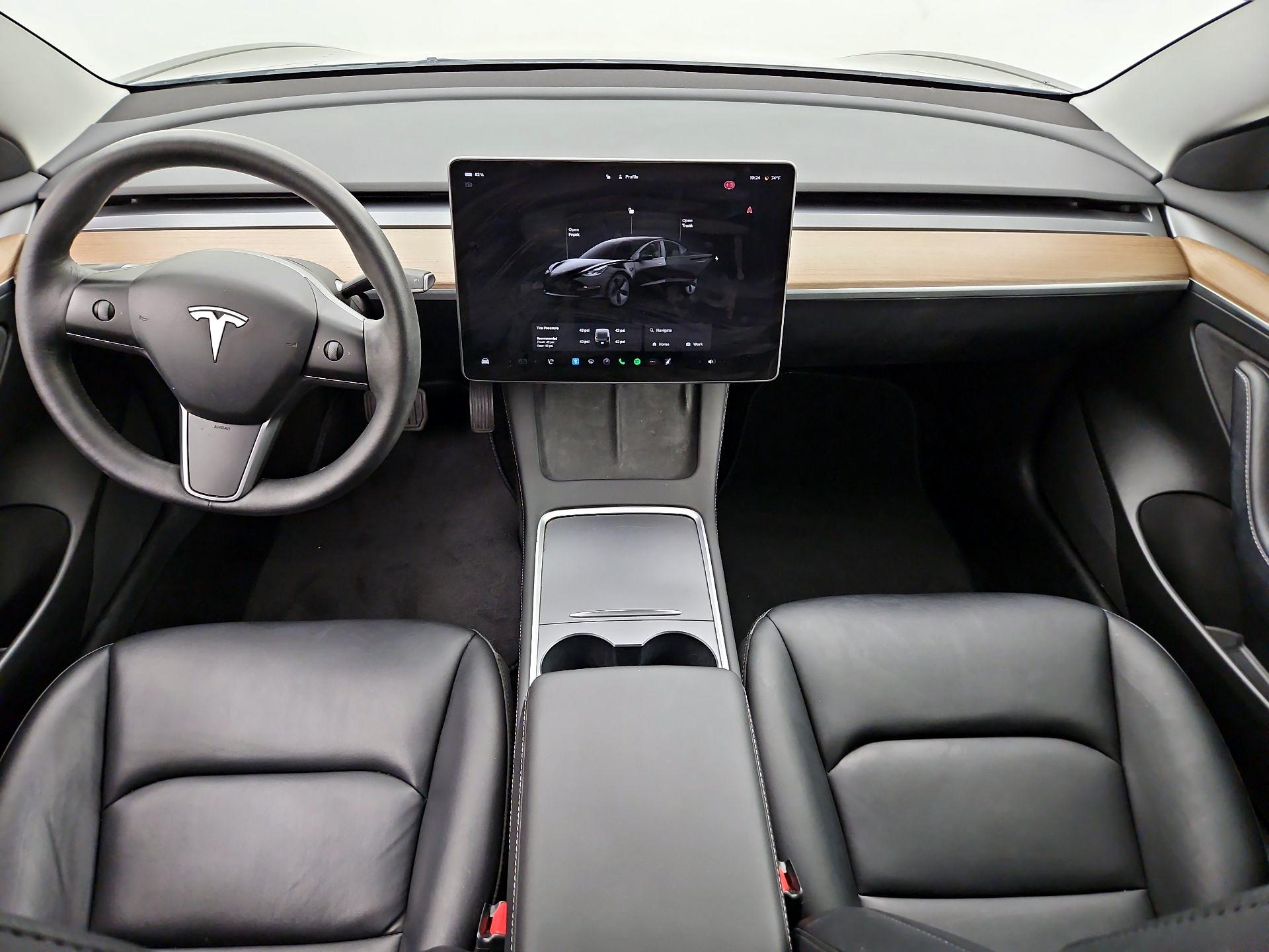 Thumbnail: 2022 Tesla Model 3 - 9
