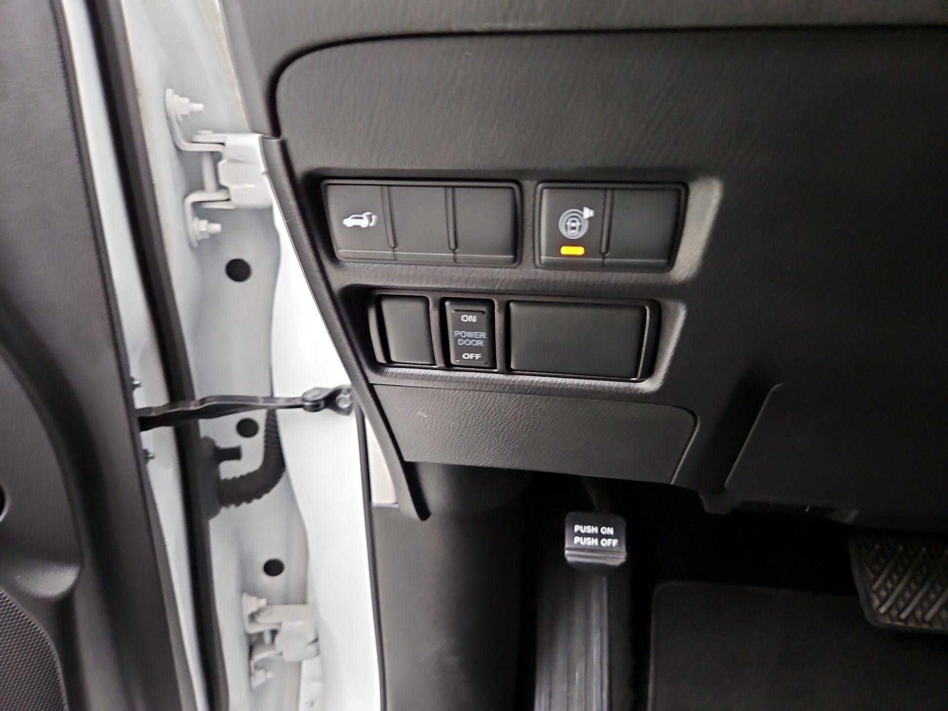 Thumbnail: 2022 Nissan Armada - 13