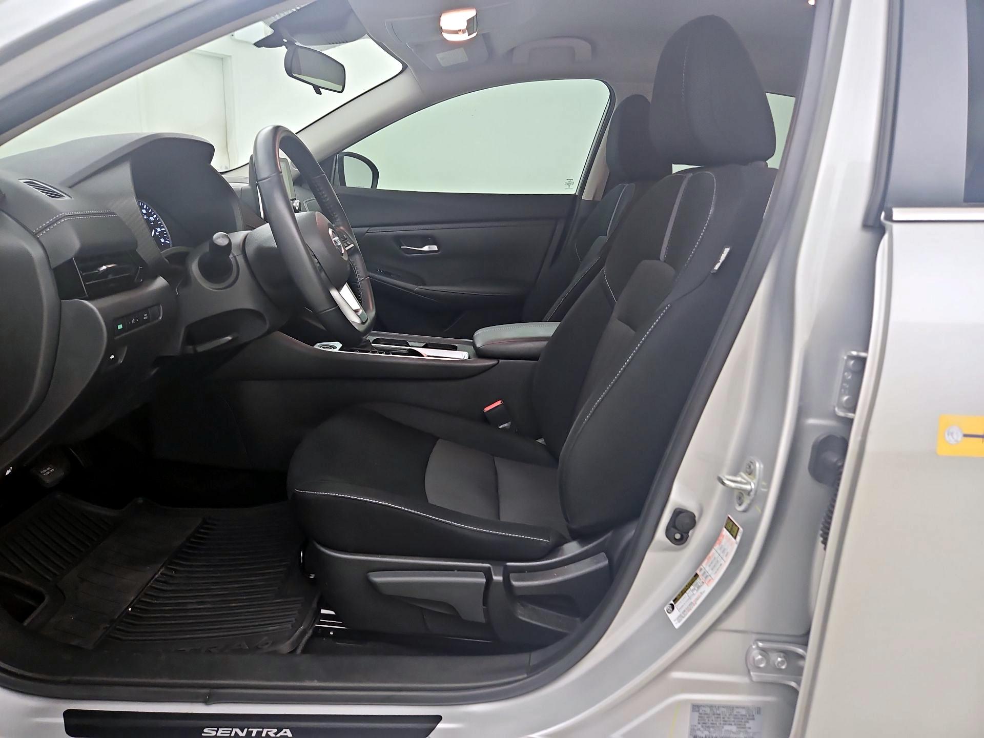 Thumbnail: 2022 Nissan Sentra - 11