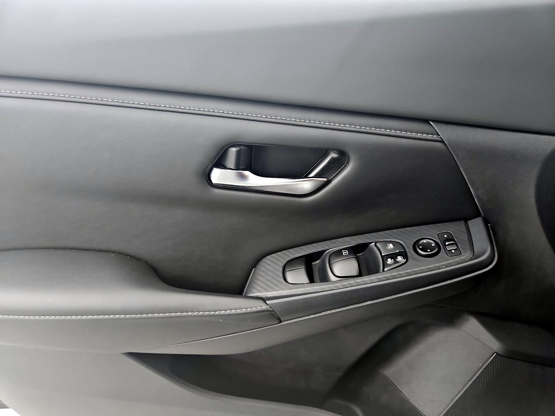 Thumbnail: 2022 Nissan Sentra - 12