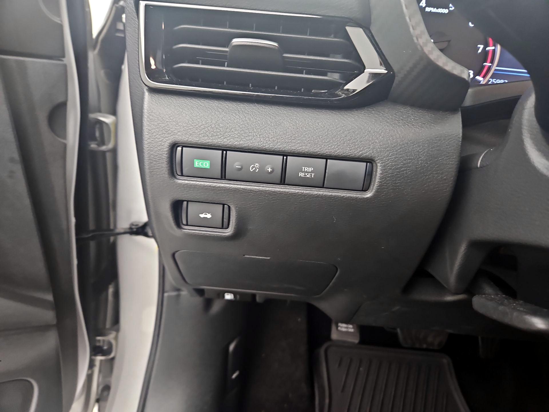 Thumbnail: 2022 Nissan Sentra - 13