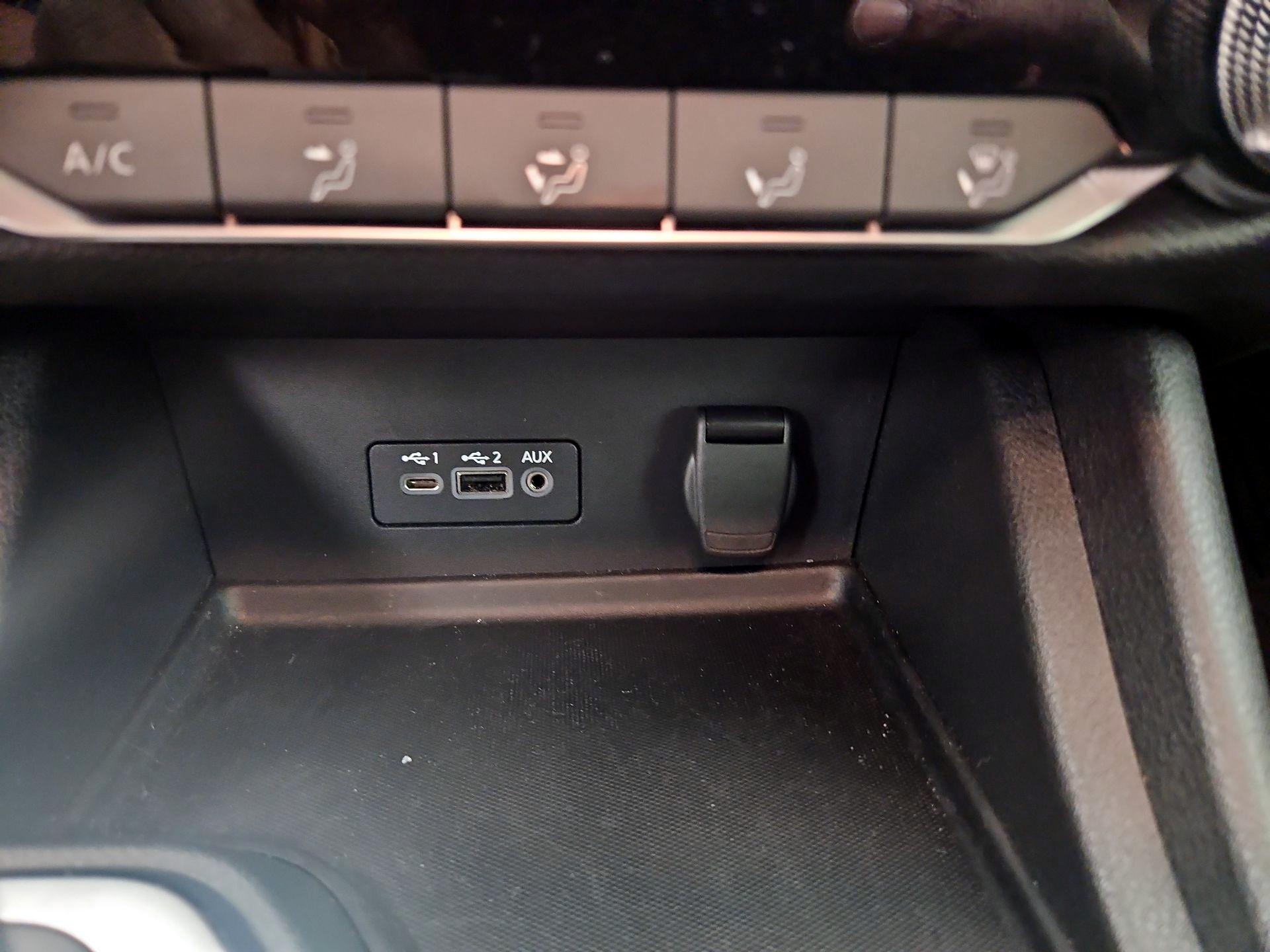 Thumbnail: 2022 Nissan Sentra - 18