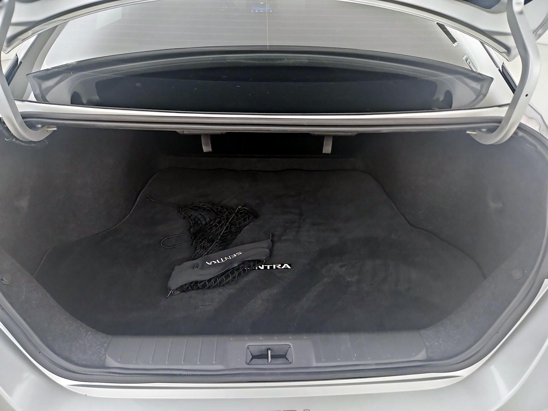 Thumbnail: 2022 Nissan Sentra - 20