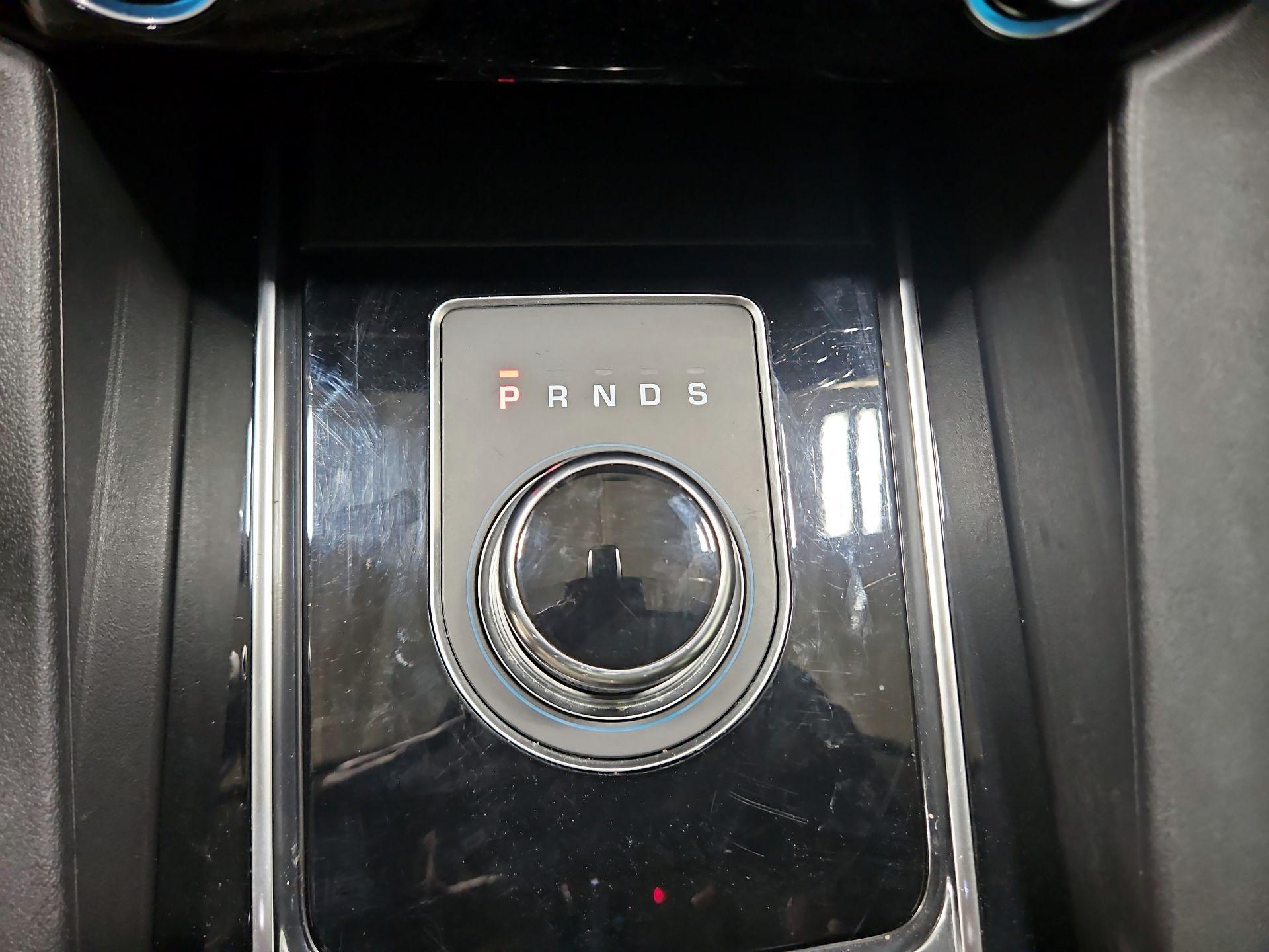 Thumbnail: 2020 Jaguar F-Pace - 16