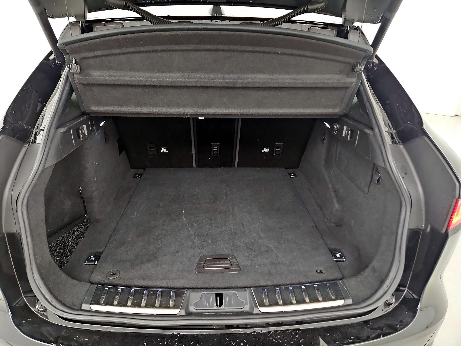 Thumbnail: 2020 Jaguar F-Pace - 20