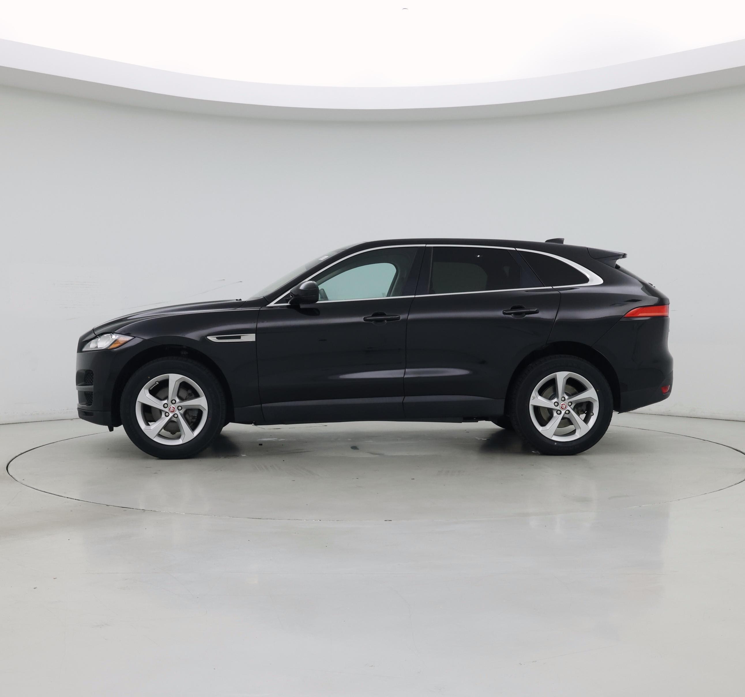 Thumbnail: 2020 Jaguar F-Pace - 3