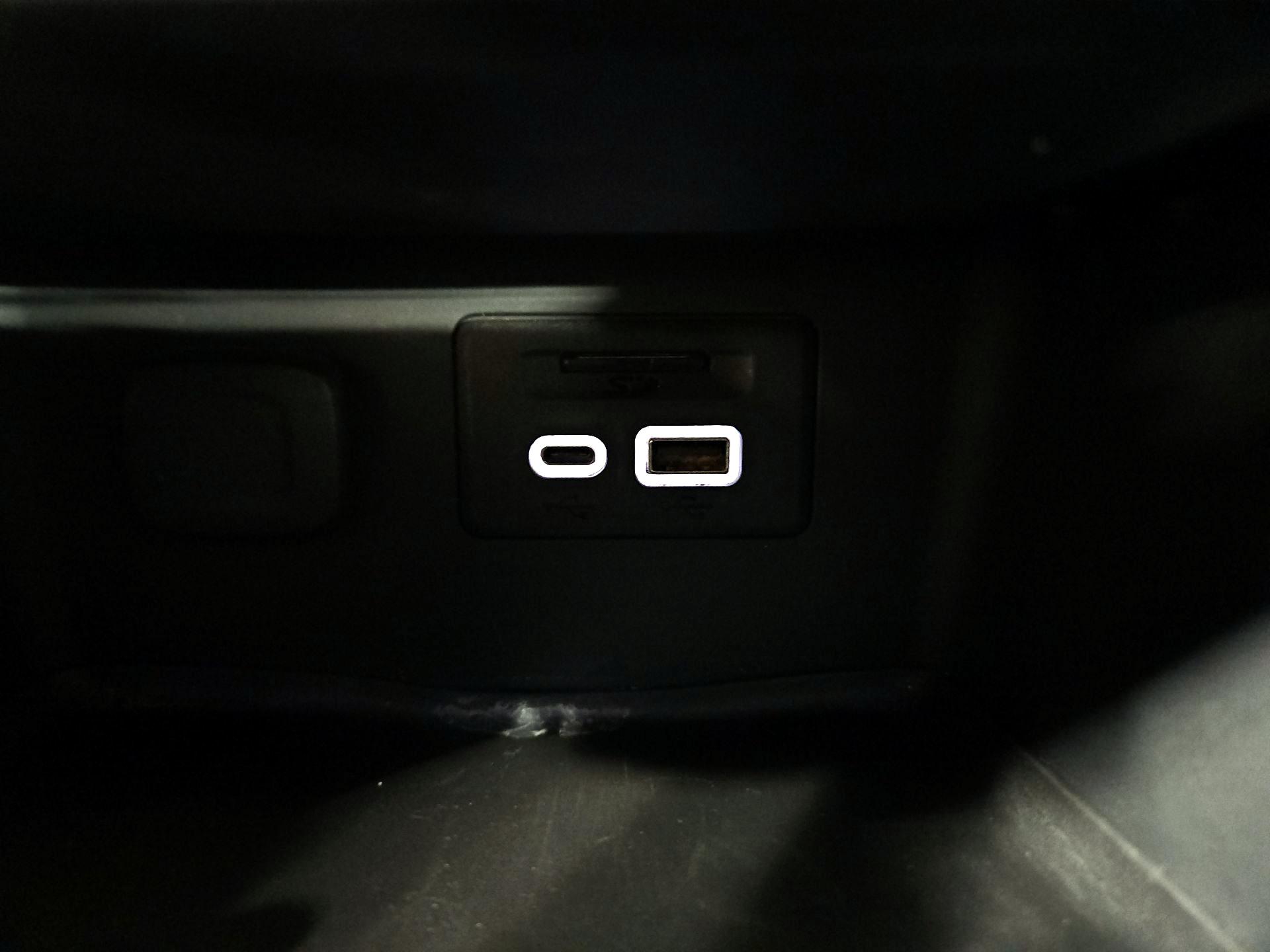 Thumbnail: 2021 GMC Acadia - 19