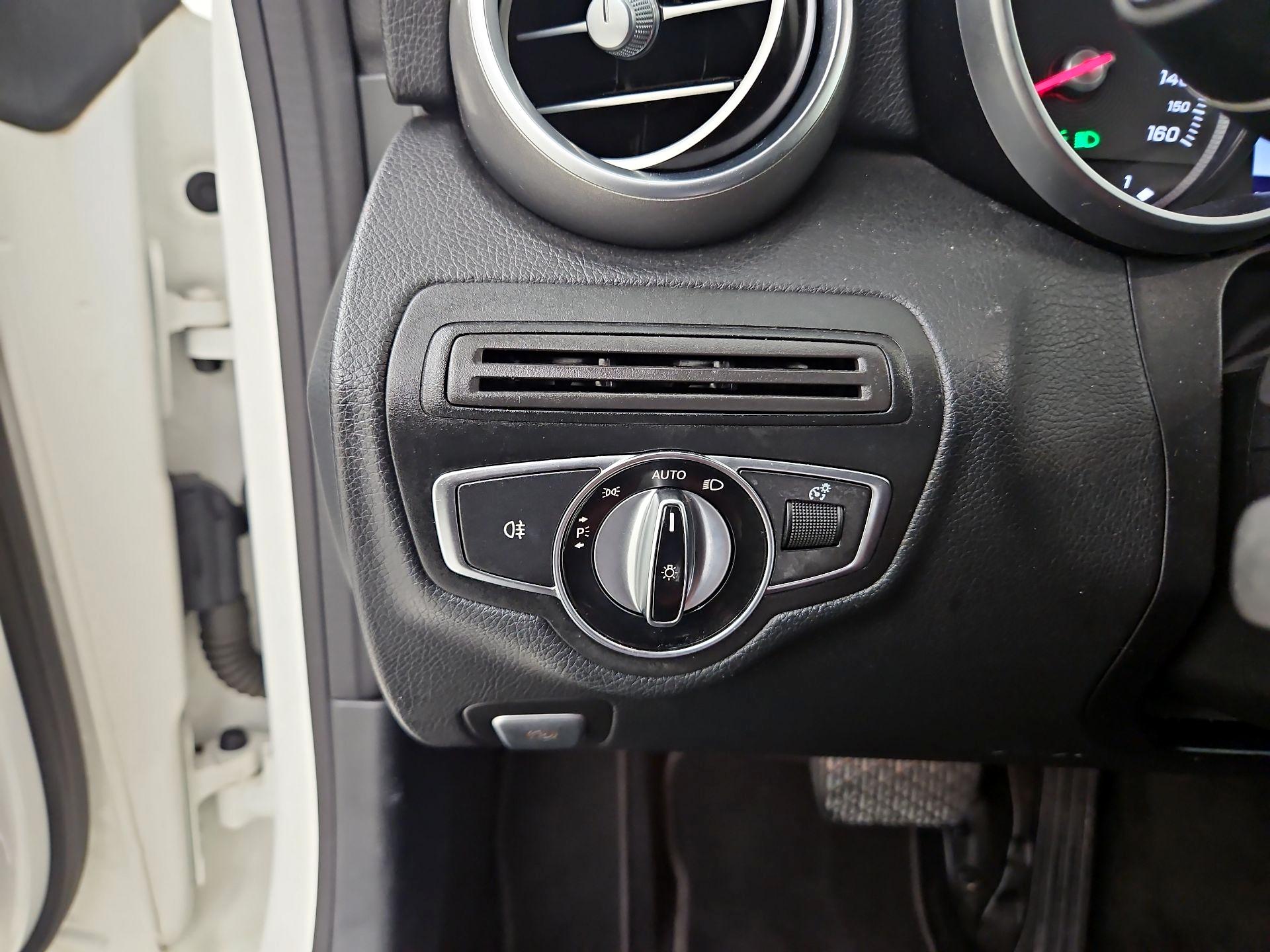 Thumbnail: 2017 Mercedes-Benz C-Class - 13