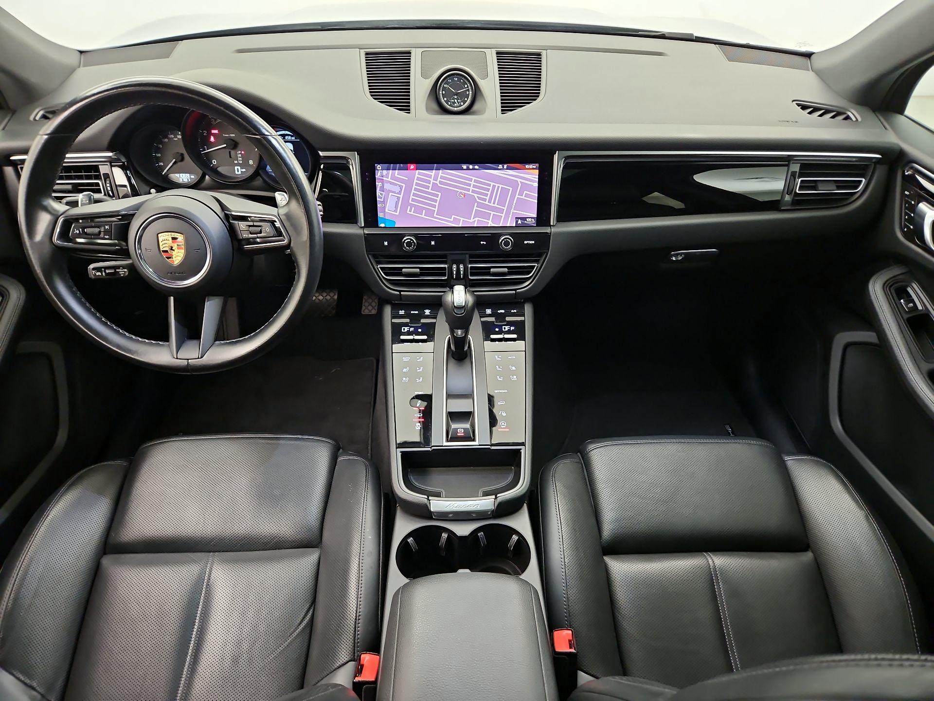 Thumbnail: 2023 Porsche Macan - 9