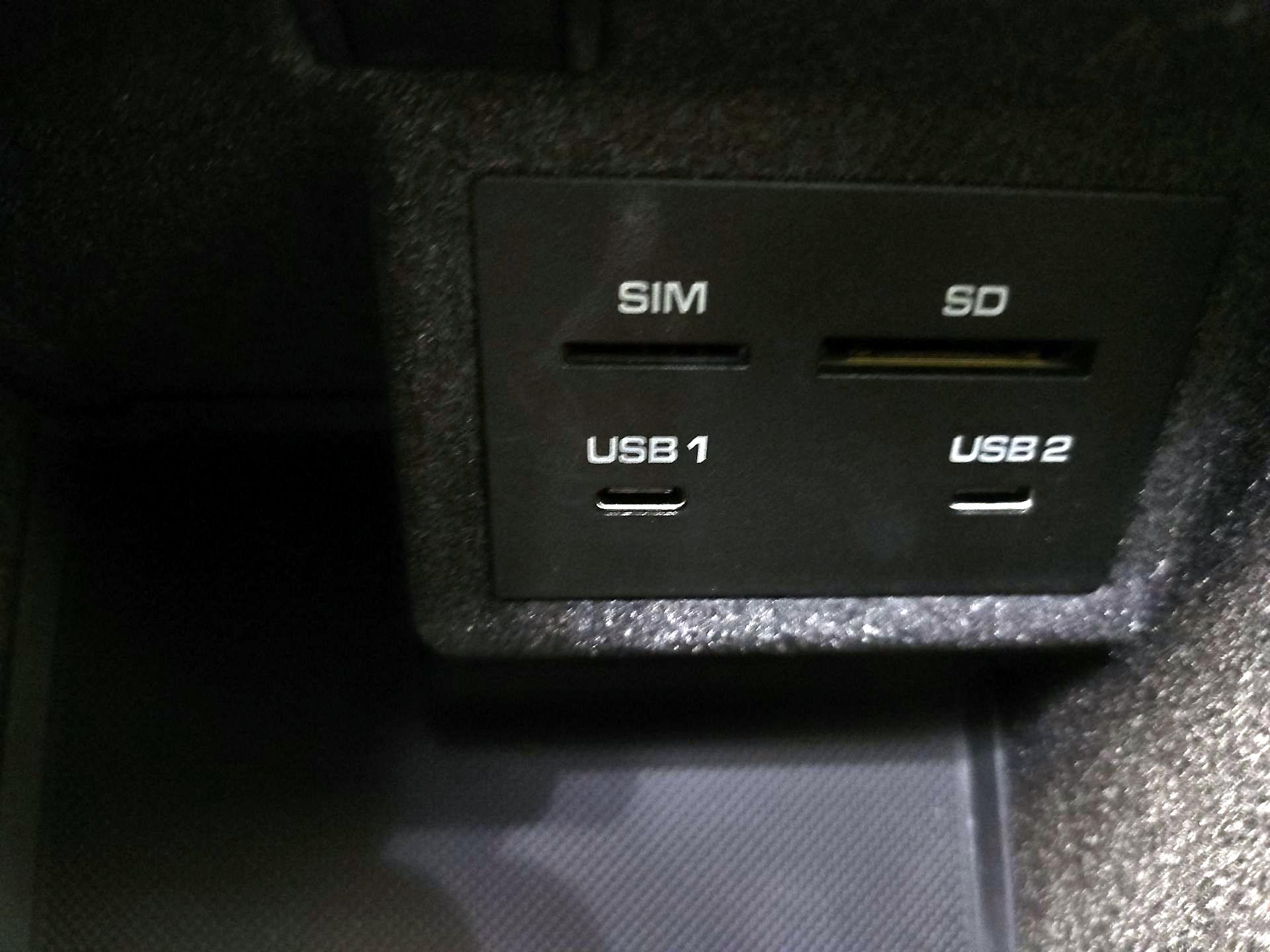 Thumbnail: 2023 Porsche Macan - 19