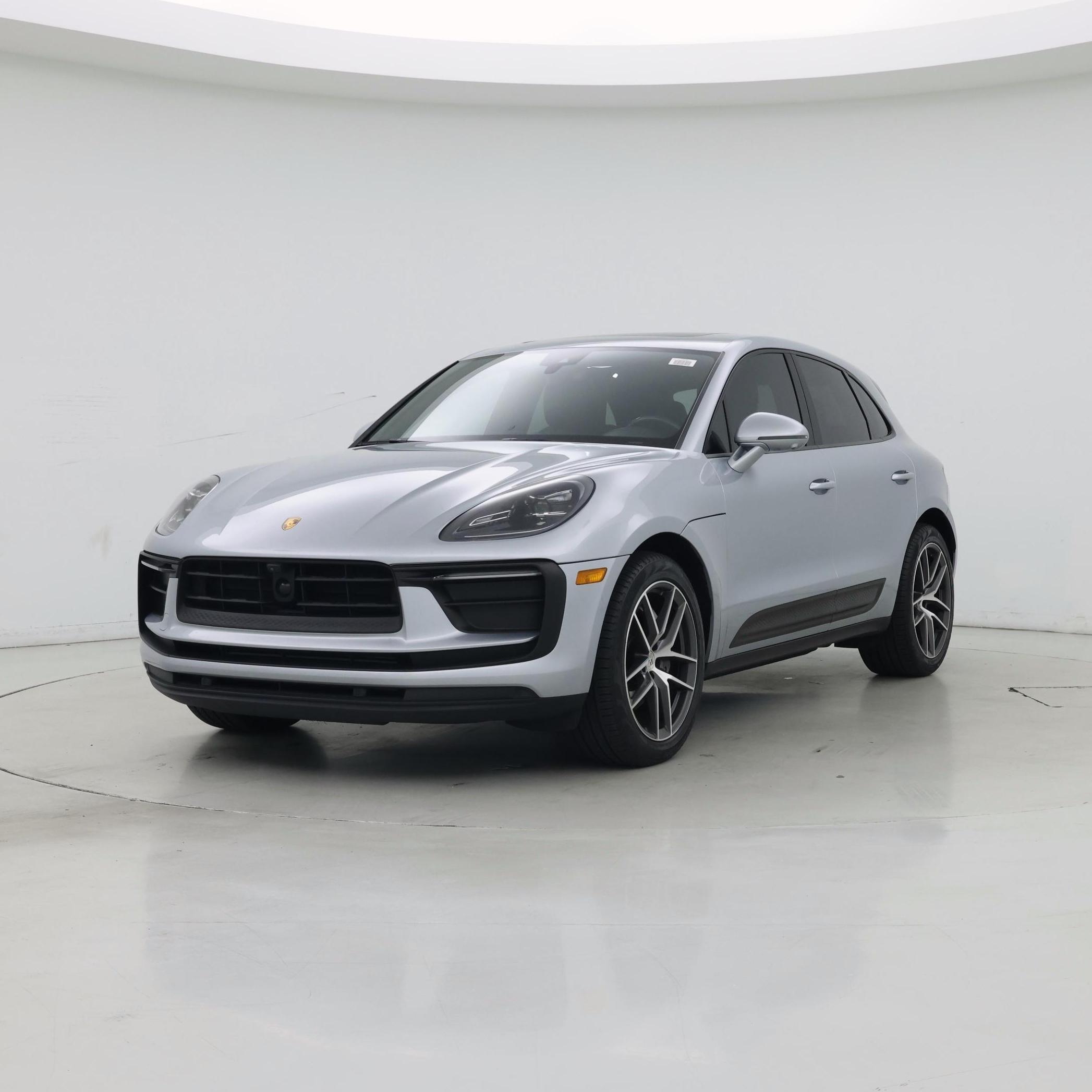 Thumbnail: 2023 Porsche Macan - 4
