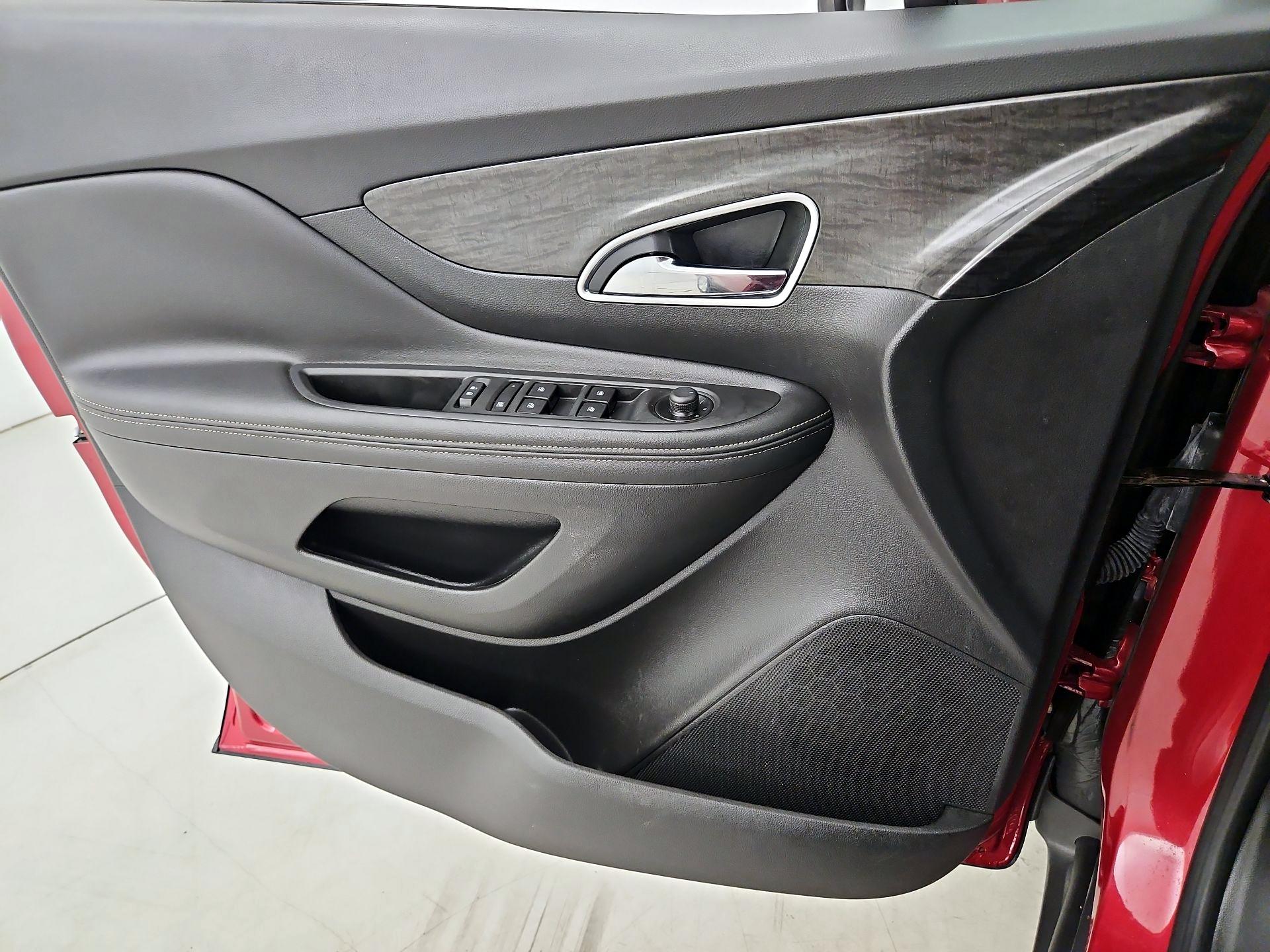 Thumbnail: 2016 Buick Encore - 12