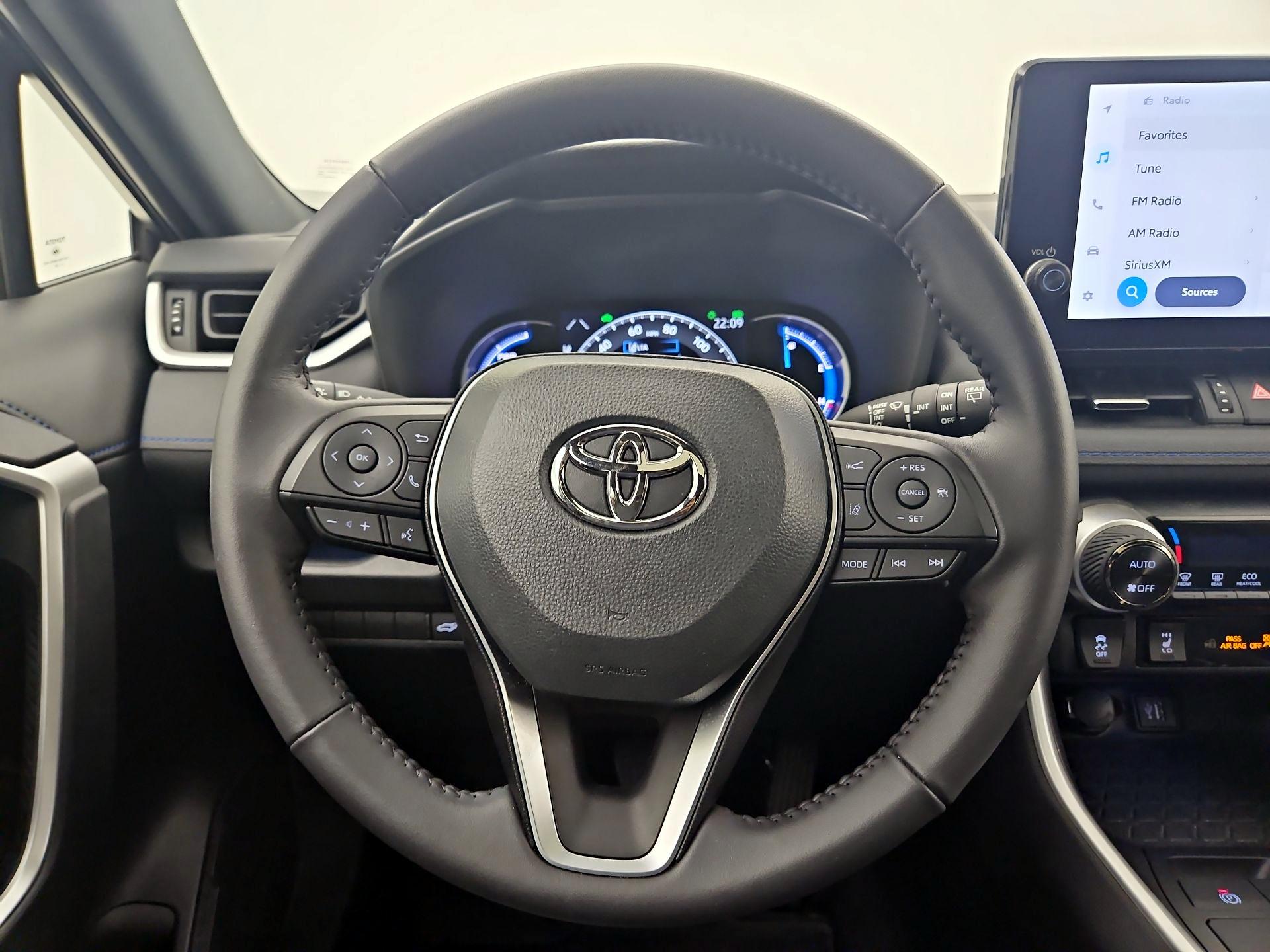 Thumbnail: 2024 Toyota RAV4 - 10